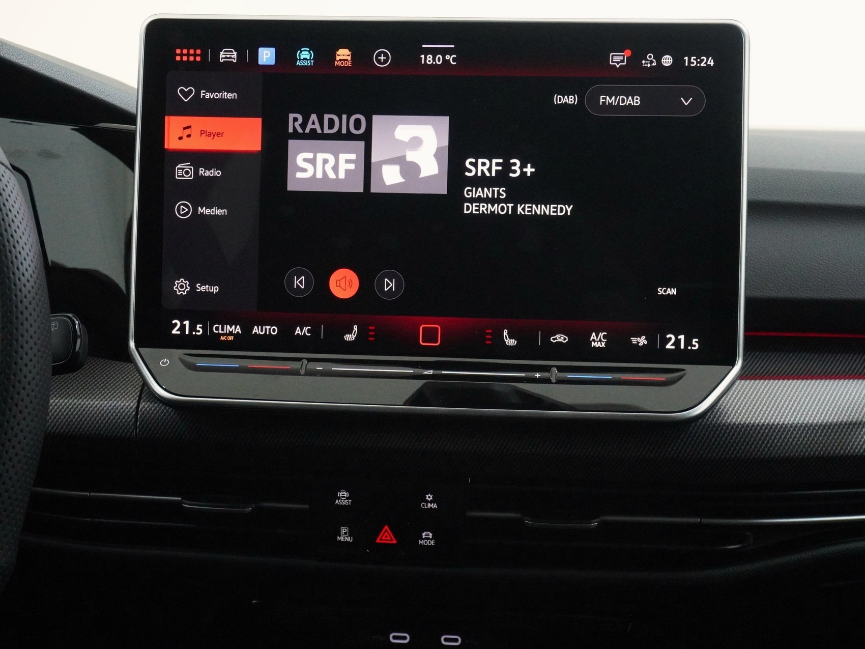 VW Golf VIII 1.5 eTSI R-Line DSG-image-21