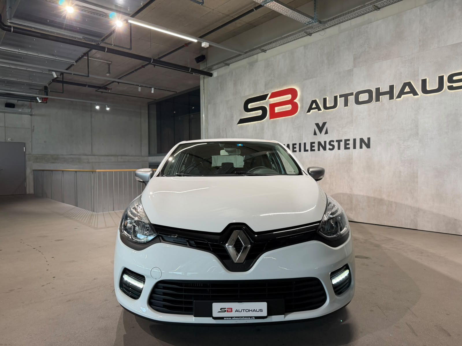 RENAULT Clio 1.2 16V T GT EDC (CH)-image-1