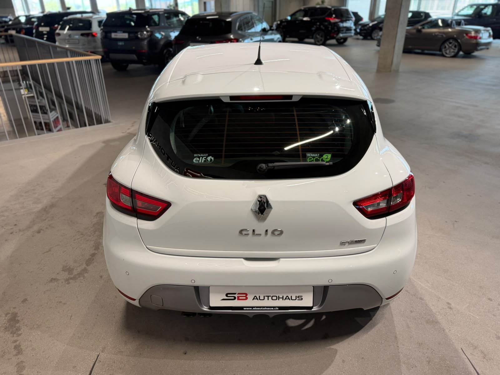 RENAULT Clio 1.2 16V T GT EDC (CH)-image-10