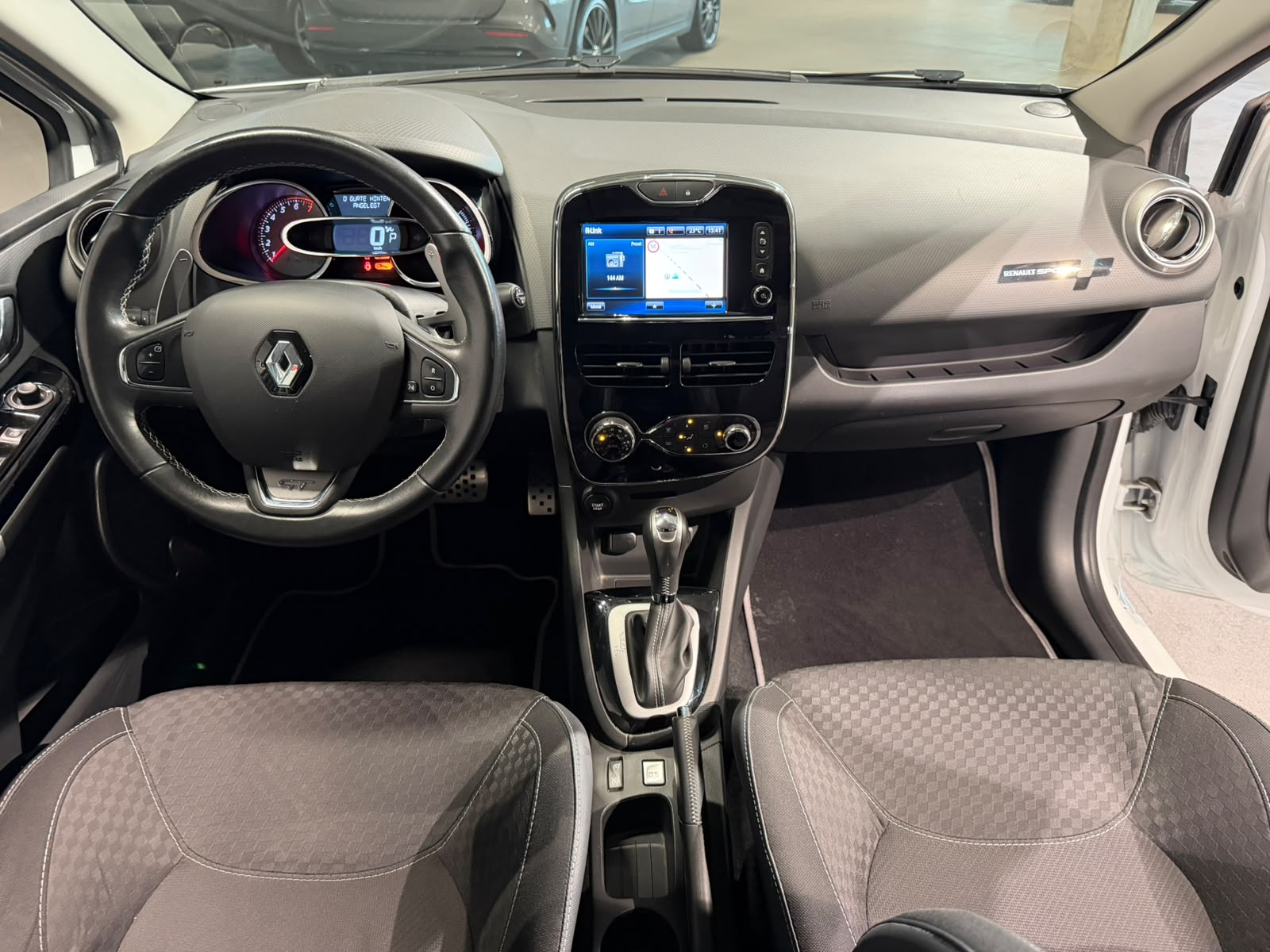 RENAULT Clio 1.2 16V T GT EDC (CH)-image-20
