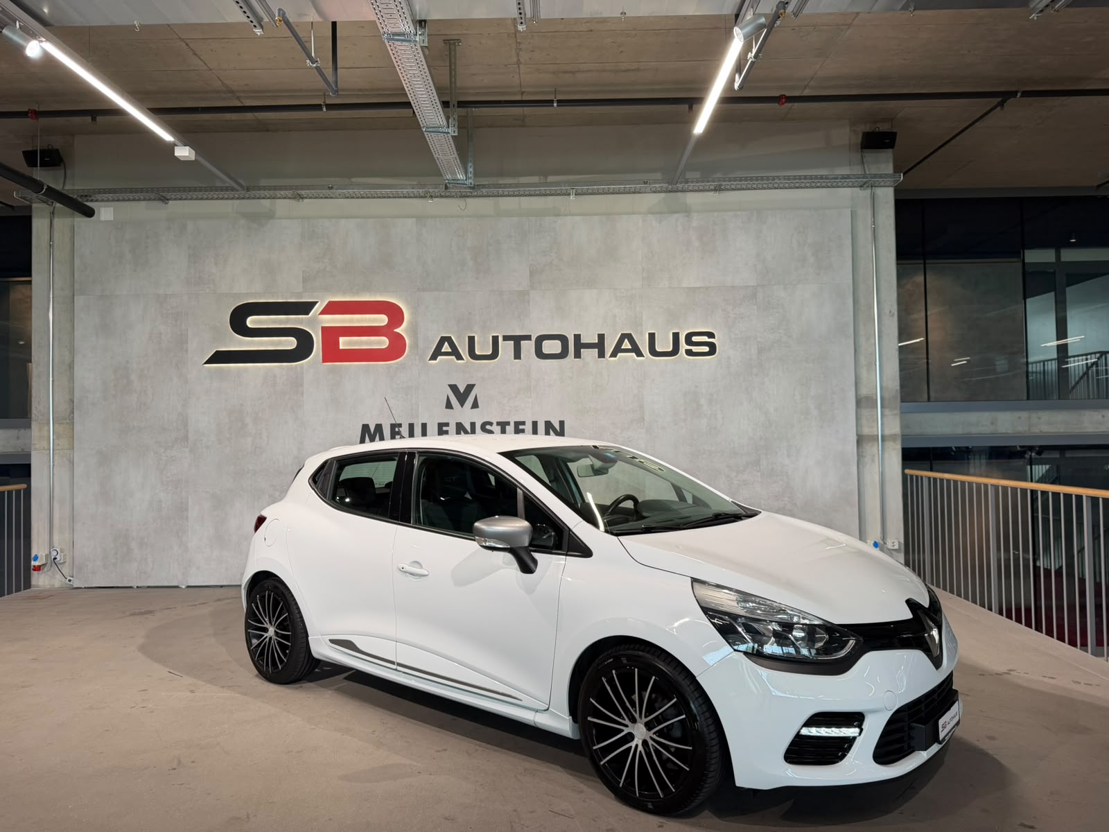 RENAULT Clio 1.2 16V T GT EDC (CH)-image-0