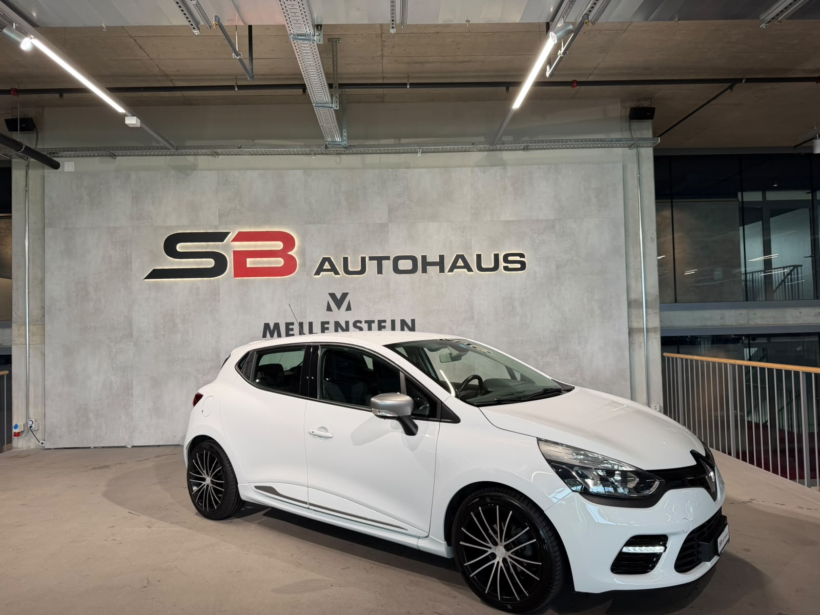 RENAULT Clio 1.2 16V T GT EDC (CH)-image-7