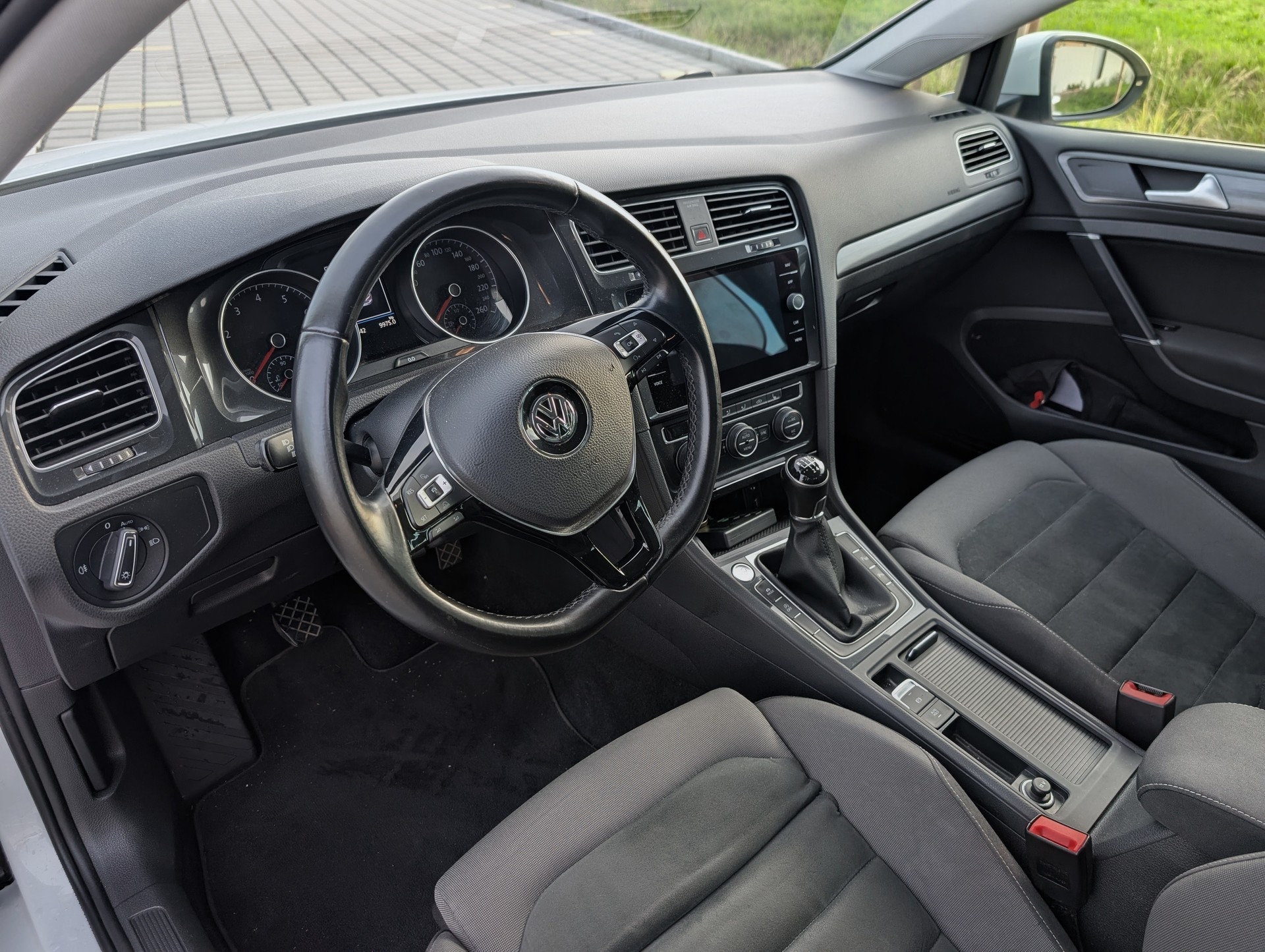 VW 1.4 TSI R-Line-image-5