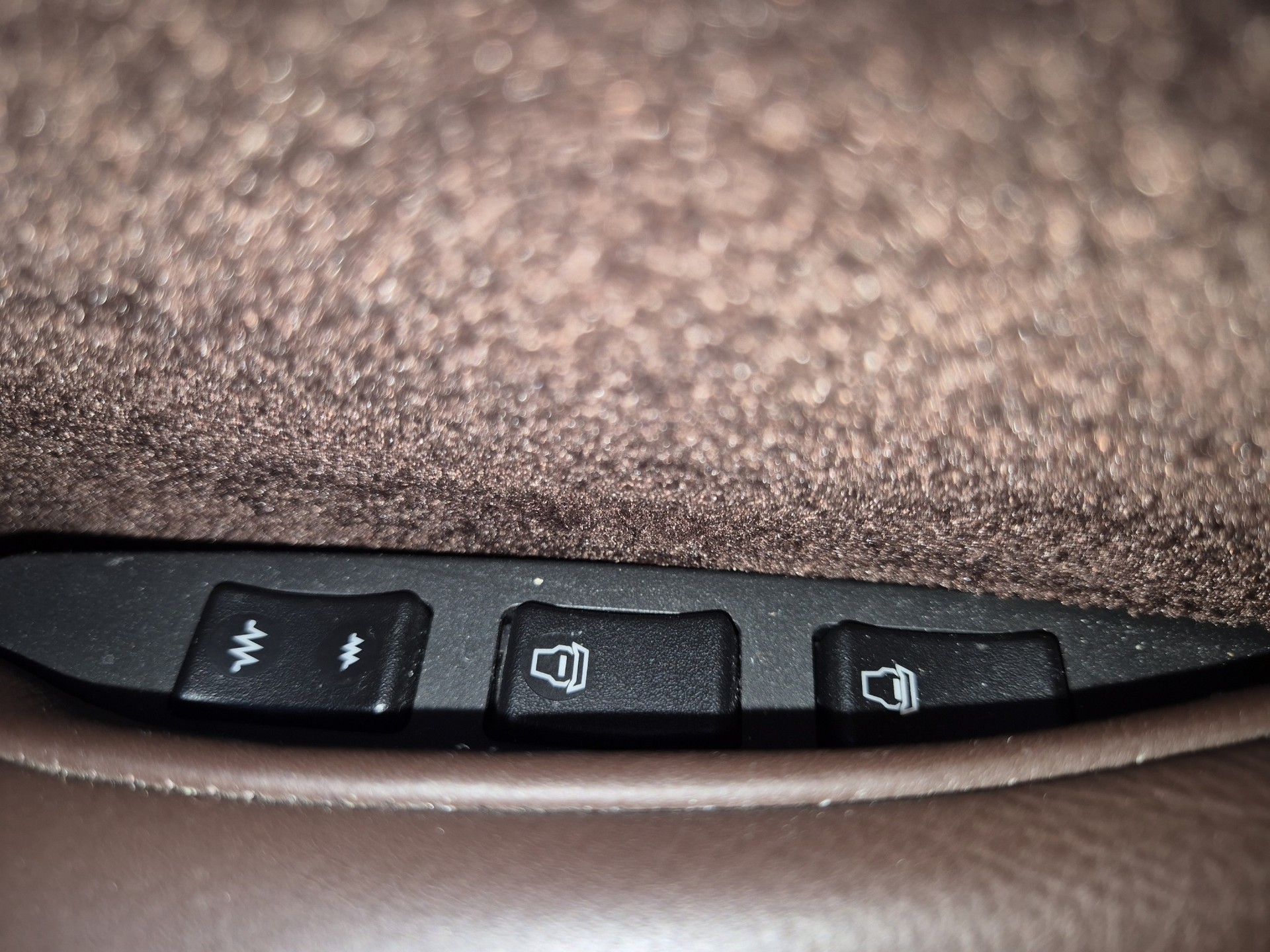 ASTON MARTIN DB9 Touchtronic 2-image-21