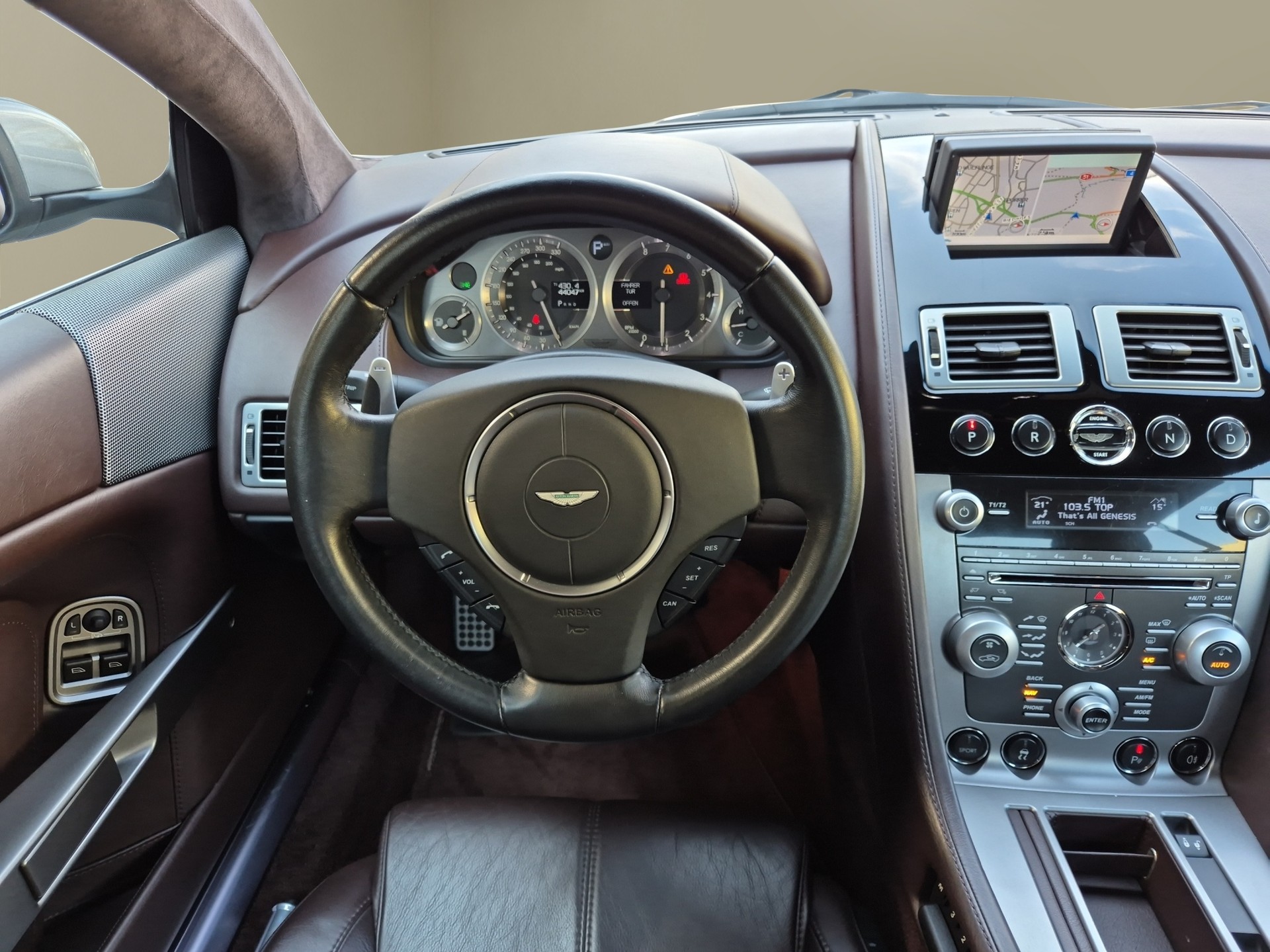 ASTON MARTIN DB9 Touchtronic 2-image-11