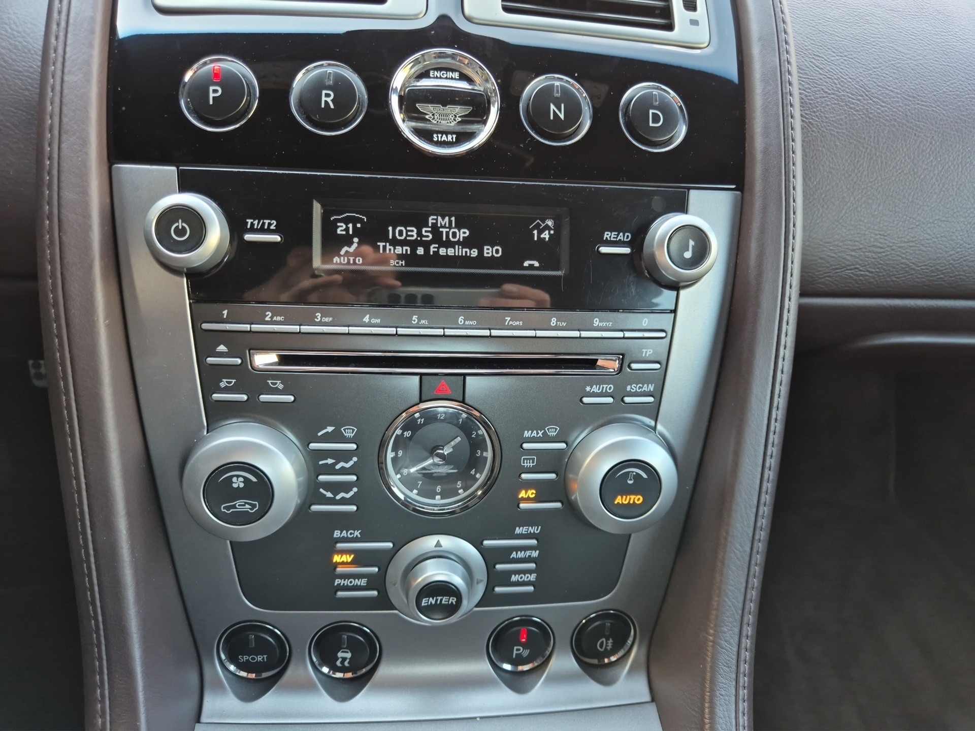 ASTON MARTIN DB9 Touchtronic 2-image-19