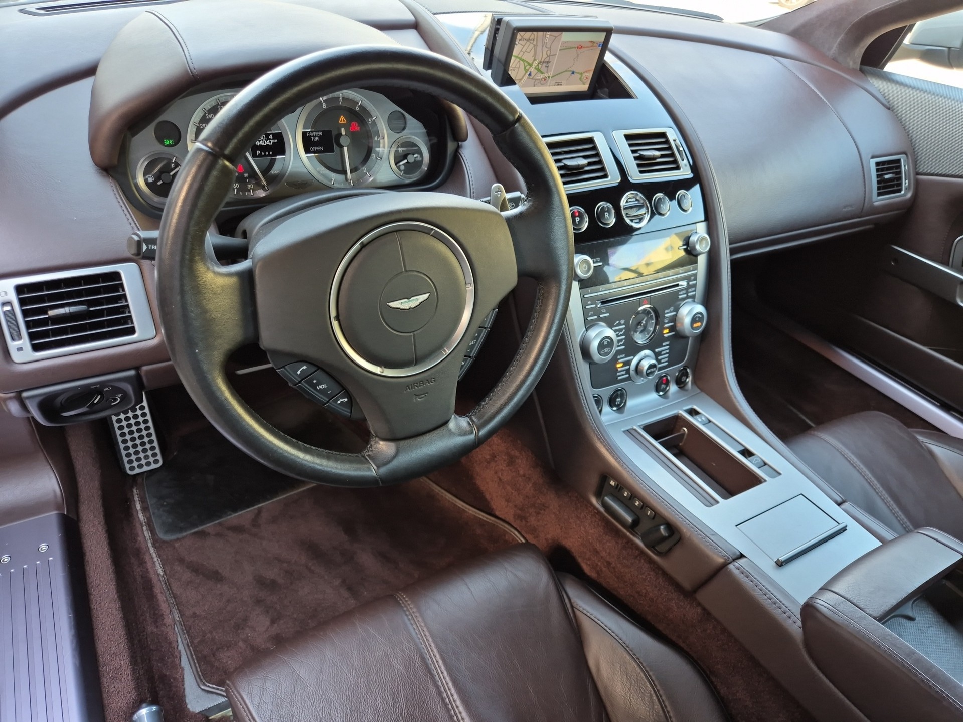 ASTON MARTIN DB9 Touchtronic 2-image-10