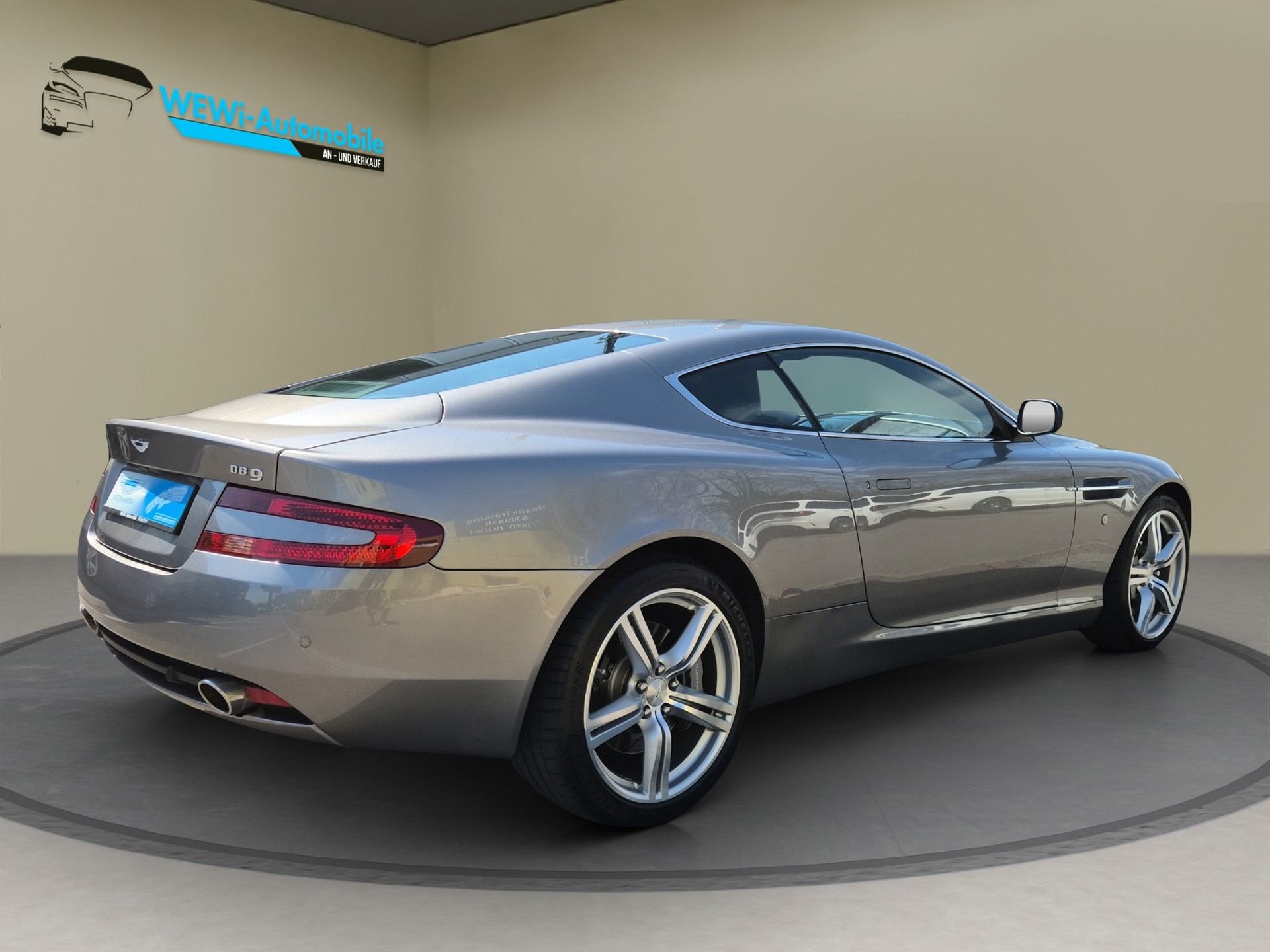 ASTON MARTIN DB9 Touchtronic 2-image-4