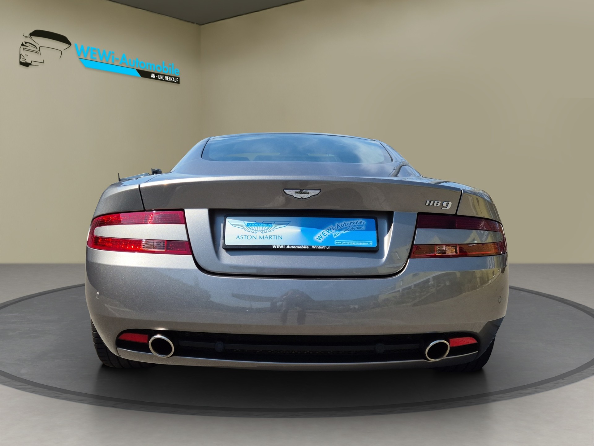 ASTON MARTIN DB9 Touchtronic 2-showroom-element-3