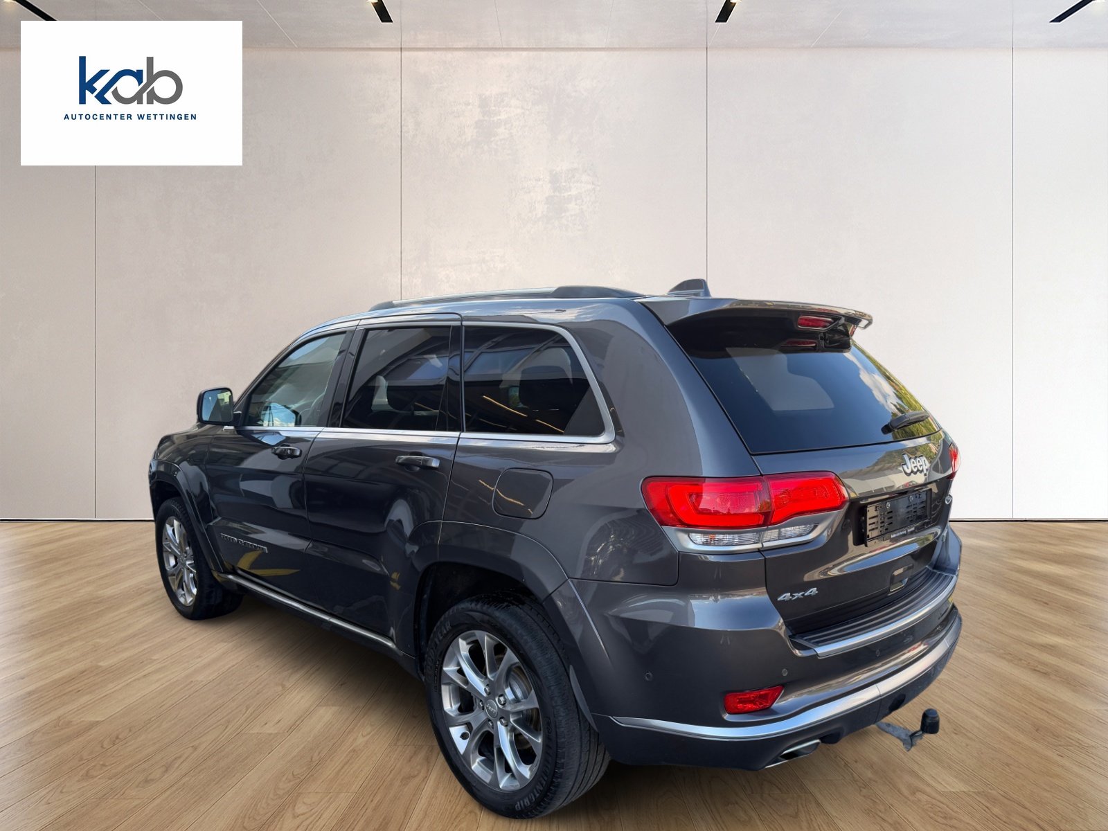 JEEP Grand Cherokee 3.0 CRD Summit Automatic-image-4