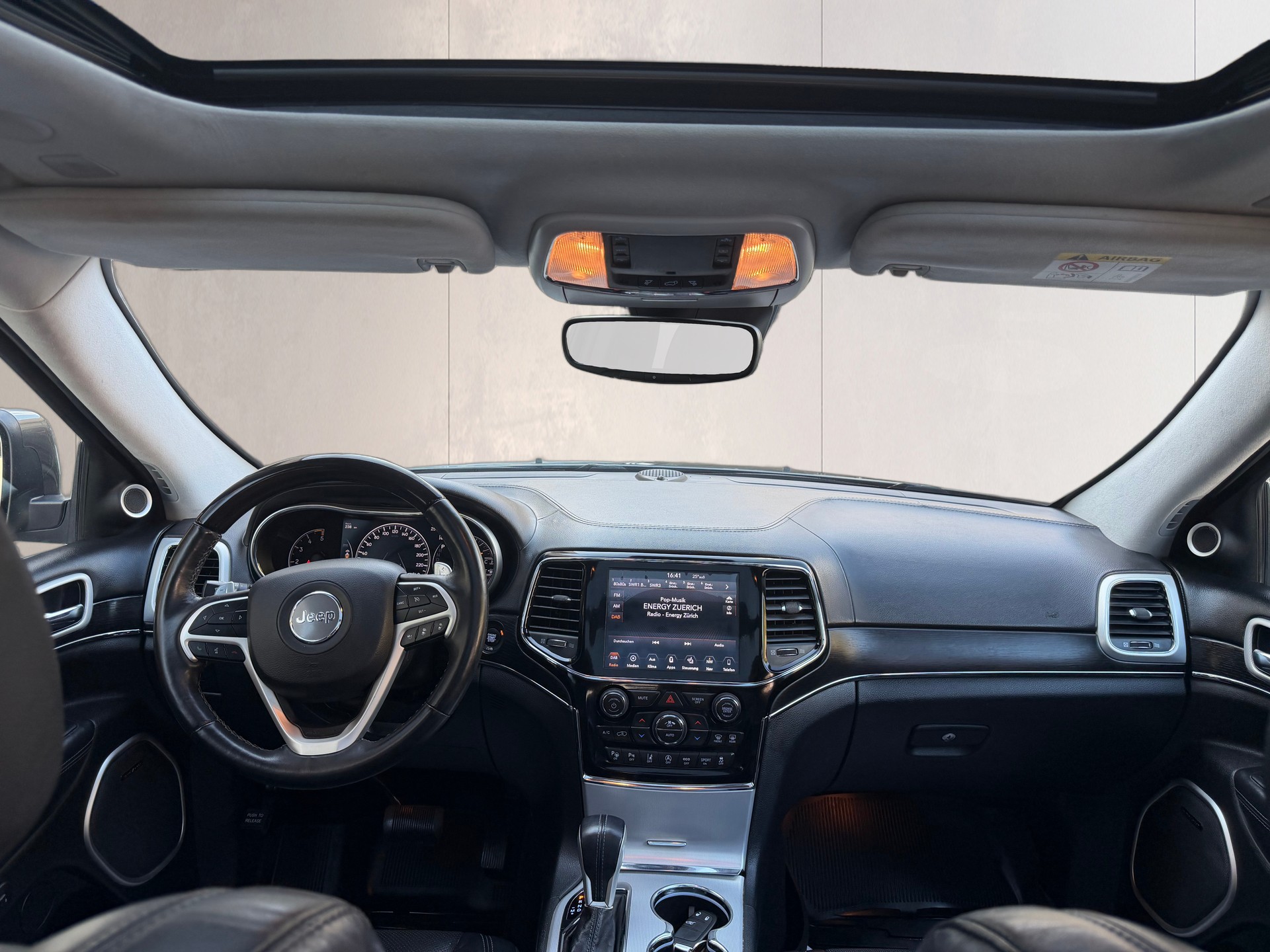 JEEP Grand Cherokee 3.0 CRD Summit Automatic-image-8