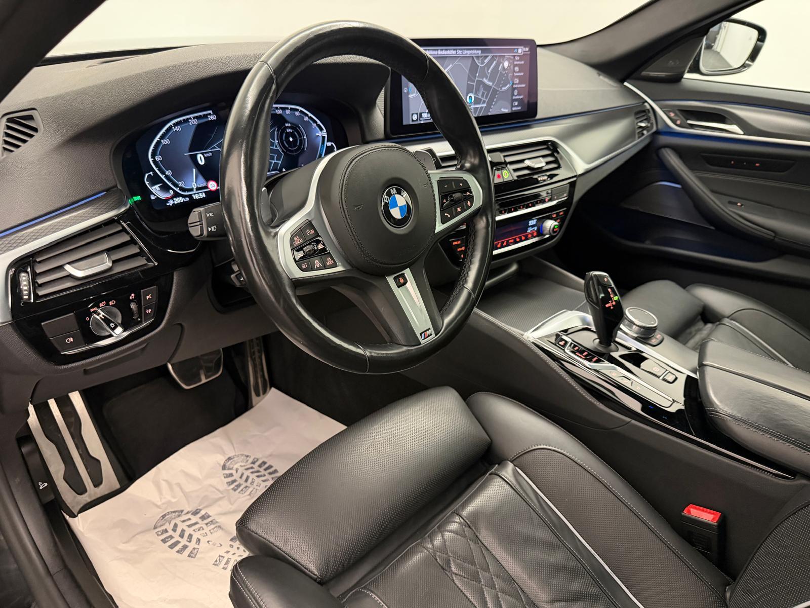 BMW 530e xDrive SAG Touring-image-8