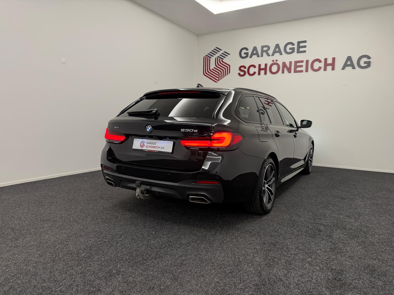 BMW 530e xDrive SAG Touring-image-3
