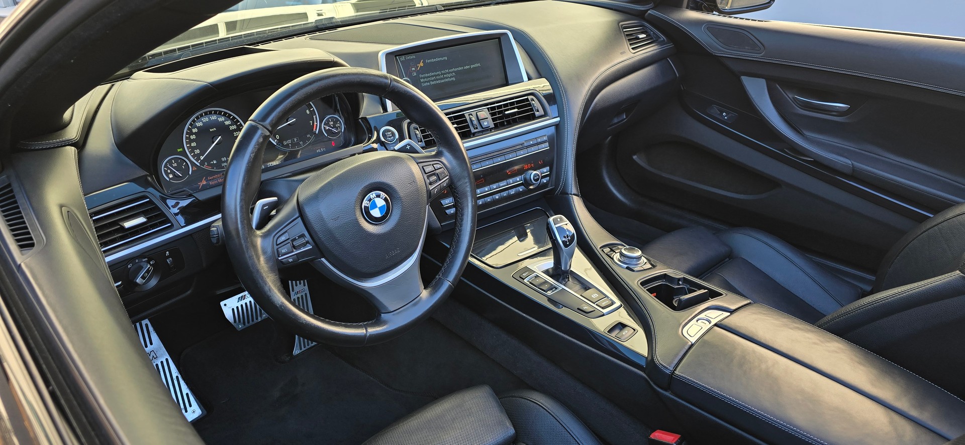 BMW 650i Cabrio-image-6