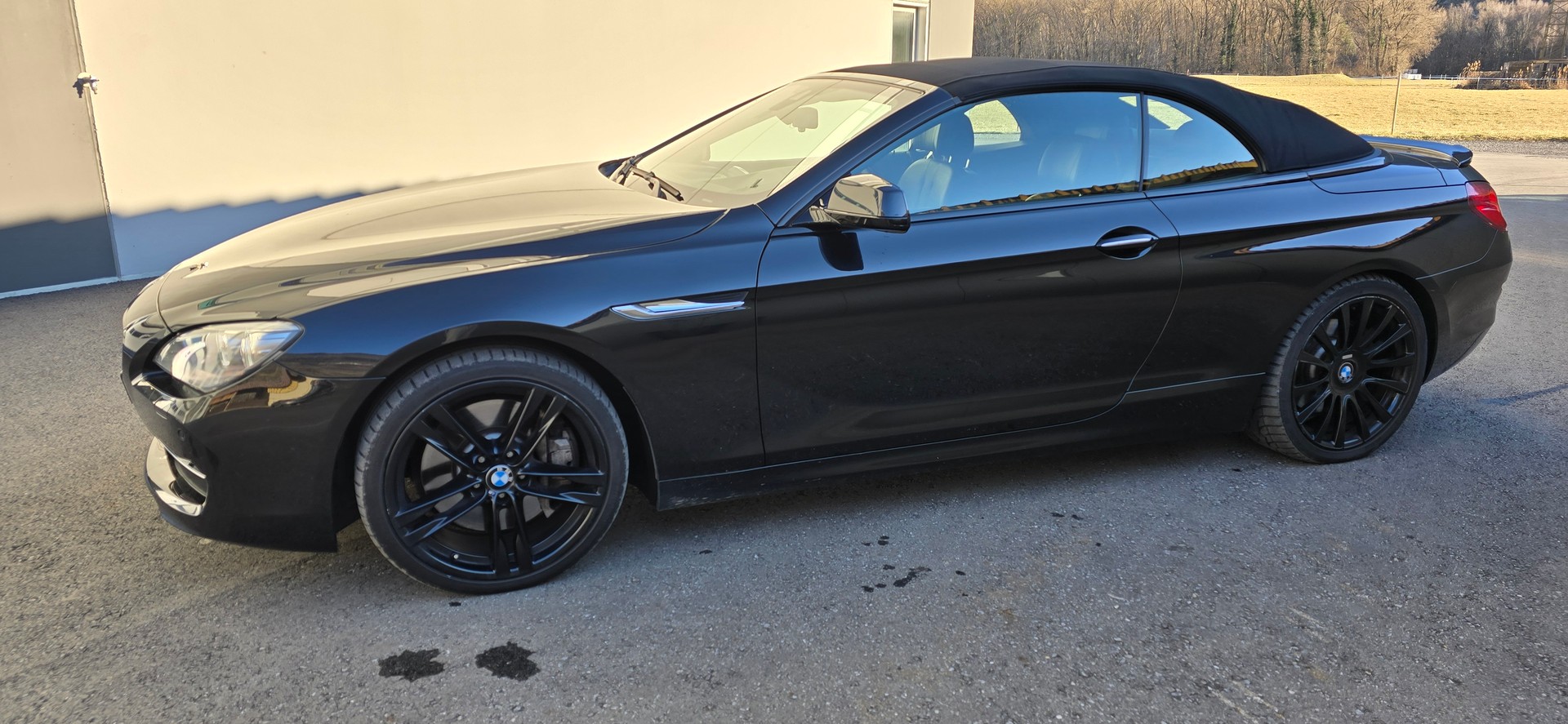 BMW 650i Cabrio-image-3