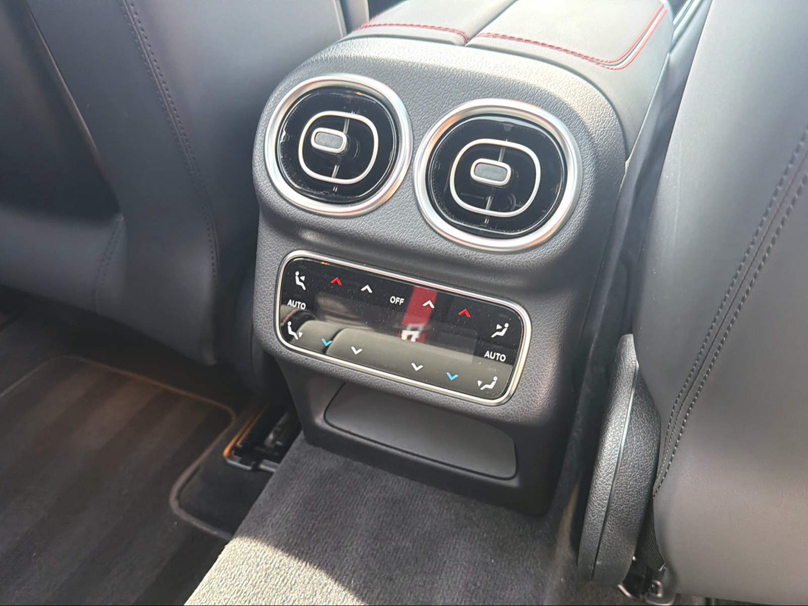 MERCEDES-BENZ GLC 43 AMG Executive Edition 4Matic 9G-Tronic-image-16