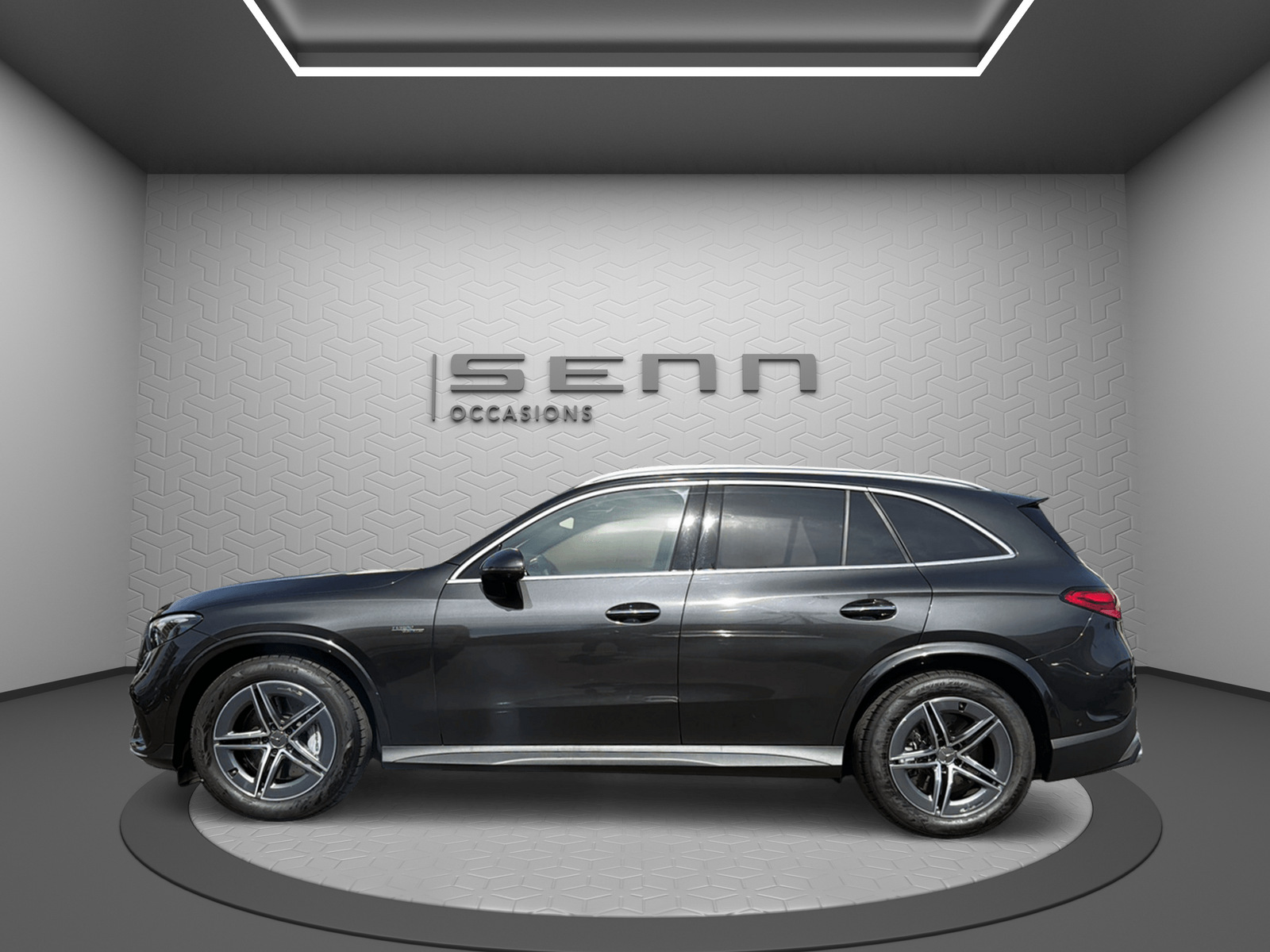 MERCEDES-BENZ GLC 43 AMG Executive Edition 4Matic 9G-Tronic-image-2