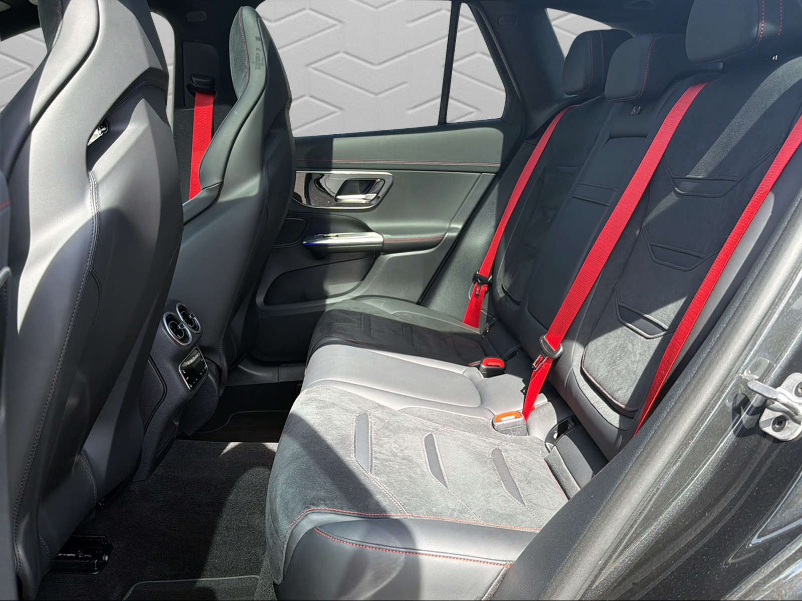 MERCEDES-BENZ GLC 43 AMG Executive Edition 4Matic 9G-Tronic-image-15