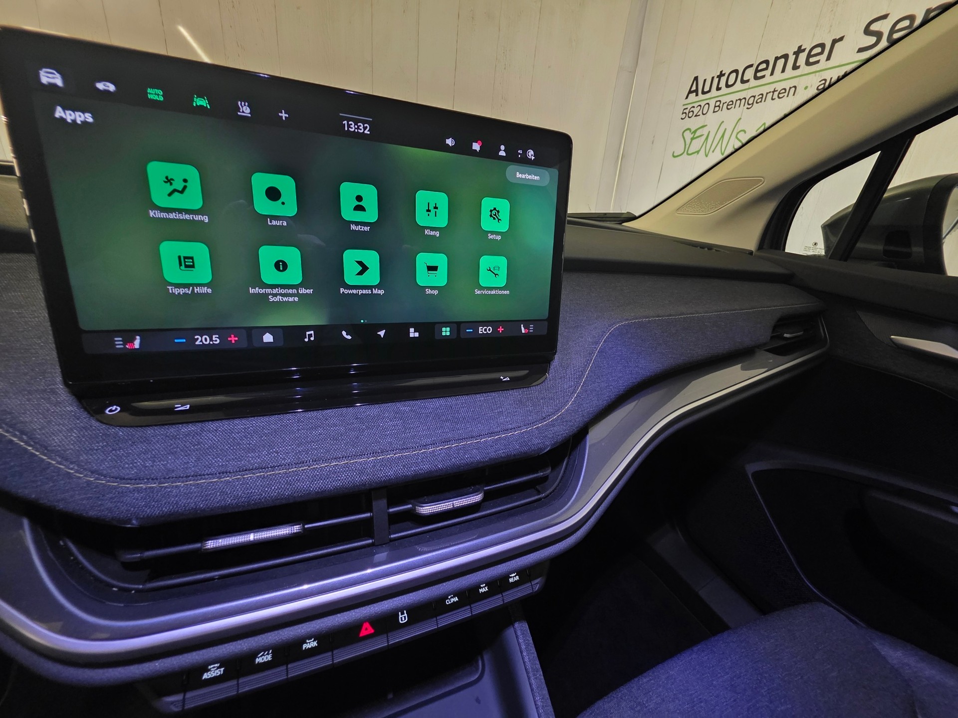 SKODA Elroq 85-image-18