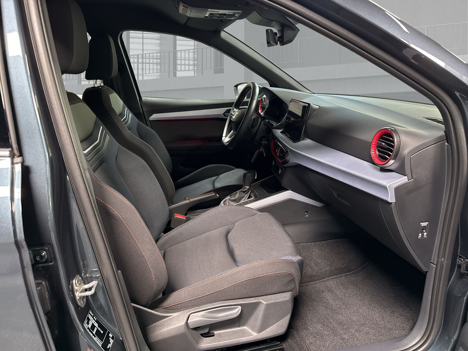 SEAT Arona 1.0 TSI Eco FR DSG-image-11