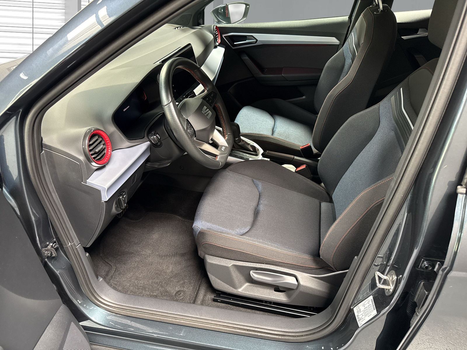 SEAT Arona 1.0 TSI Eco FR DSG-image-10
