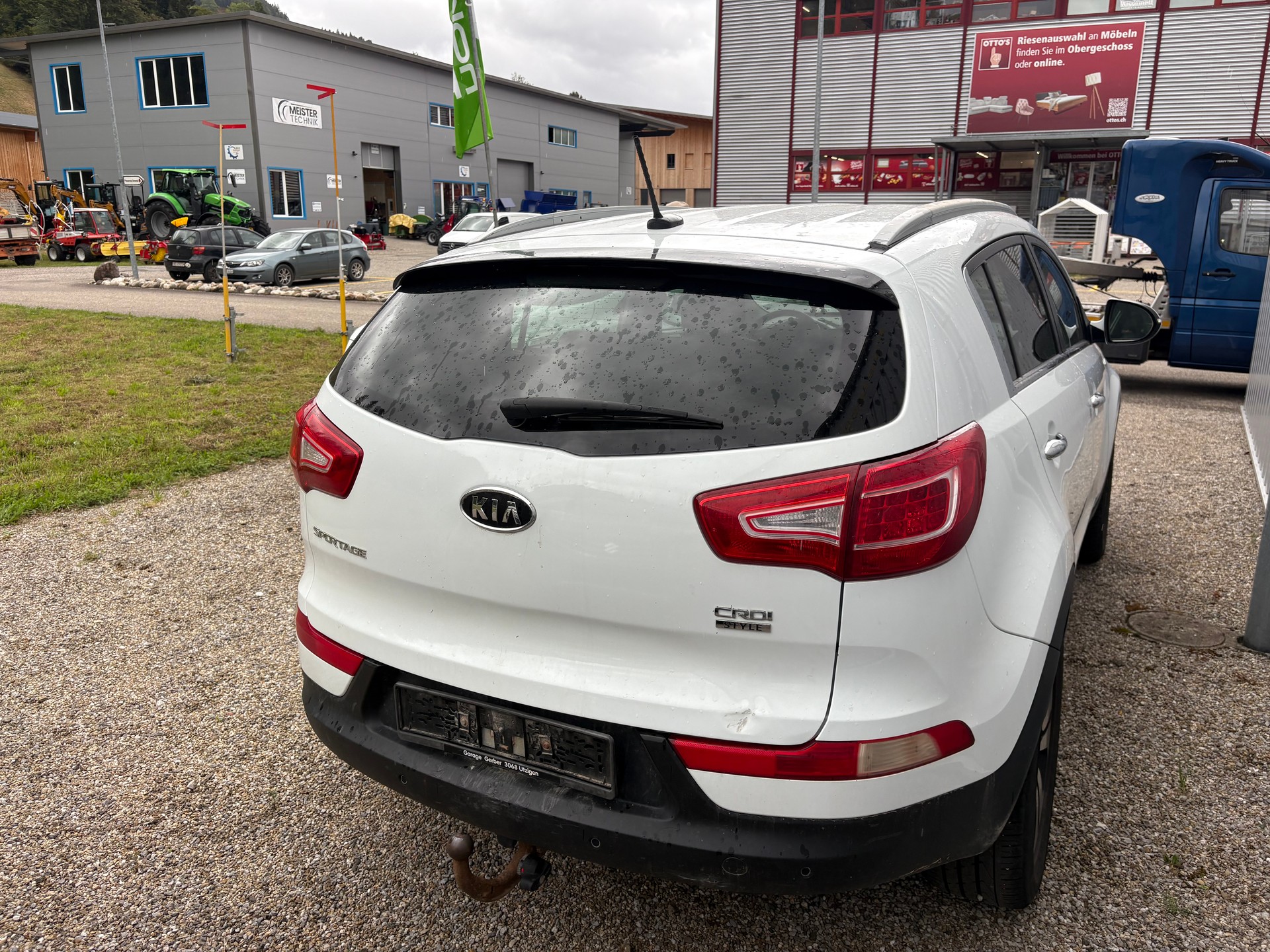 KIA Sportage 2.0 CRDi Style 4WD Automatic-image-5