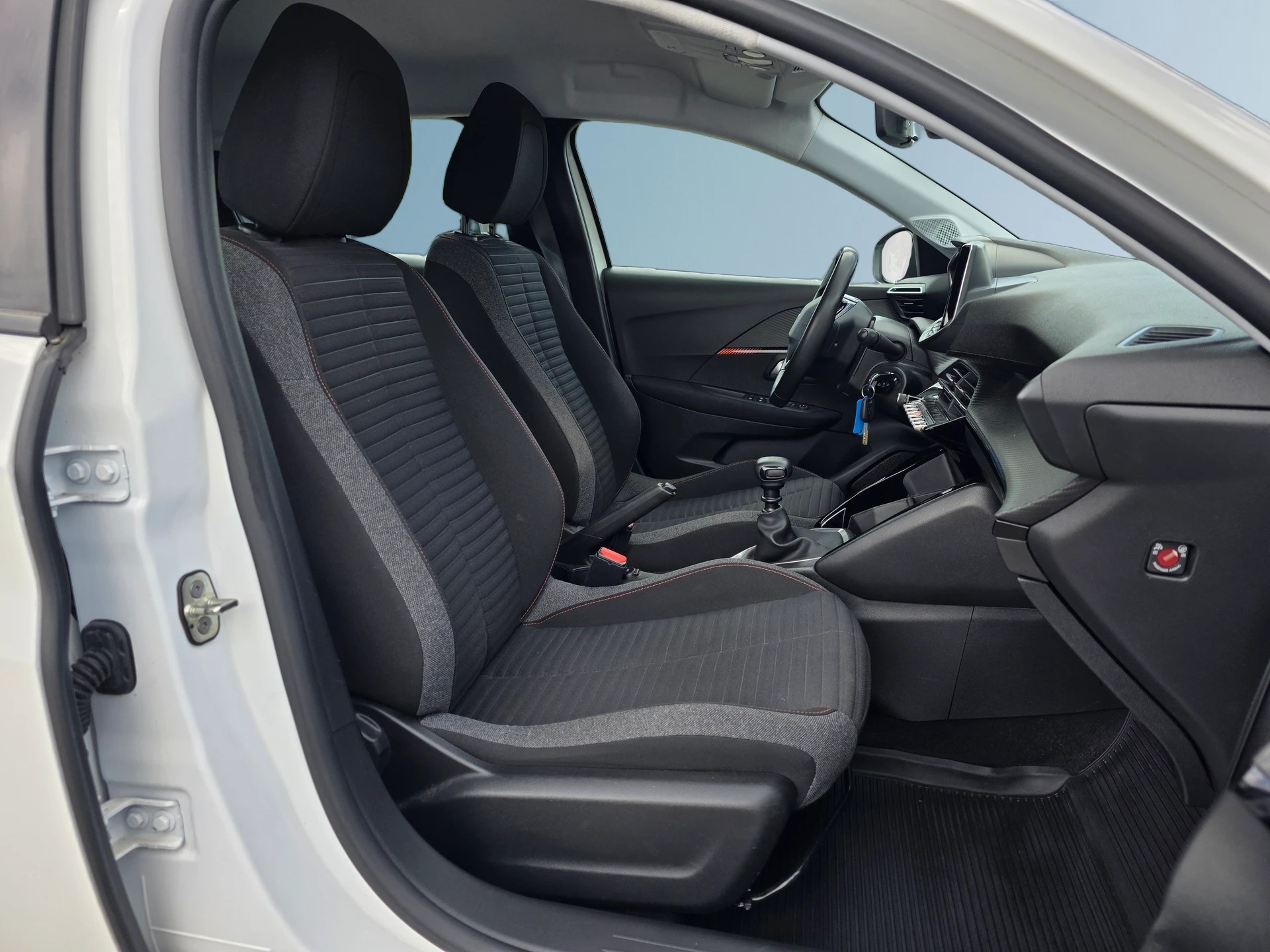 PEUGEOT 208 1.5 BlueHDi Active Pack * CH-Fahrzeug * Frisch ab MFK *-image-15