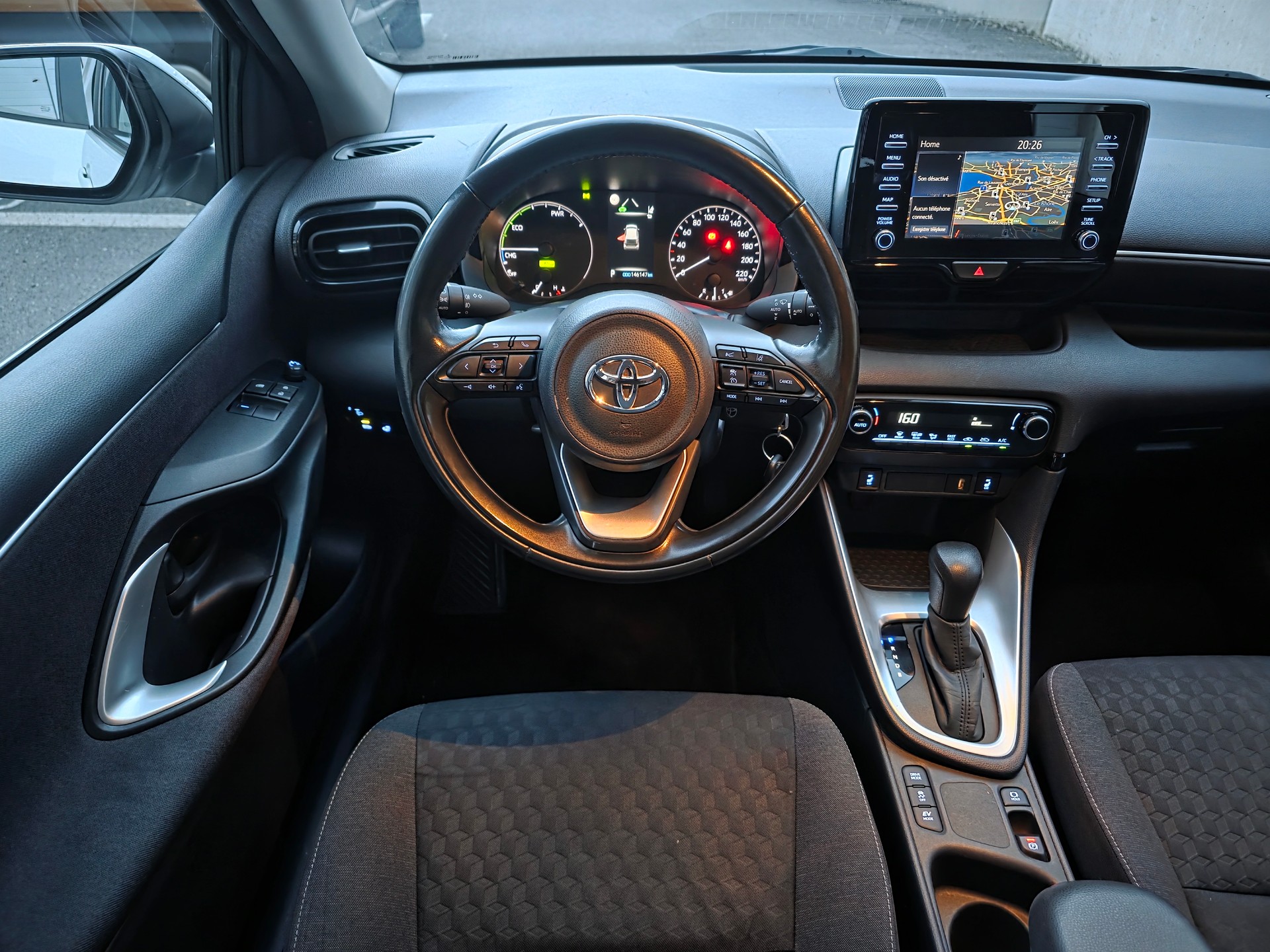 TOYOTA Yaris 1.5 Trend e-CVT-image-7