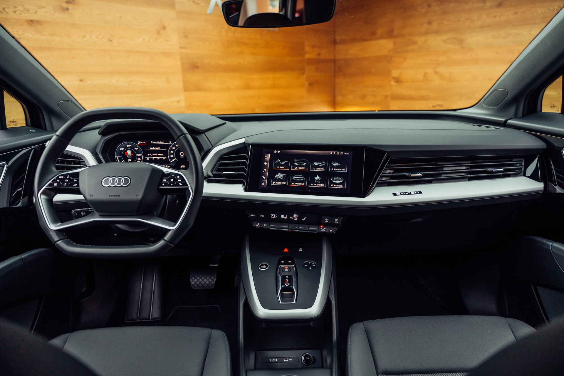 AUDI Q4 e-tron 35-image-3