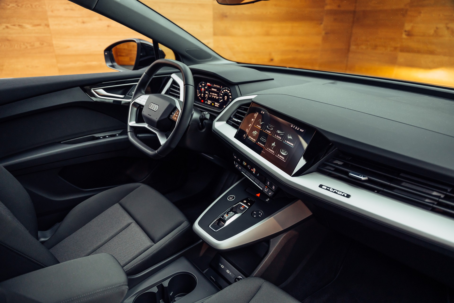 AUDI Q4 e-tron 35-image-6