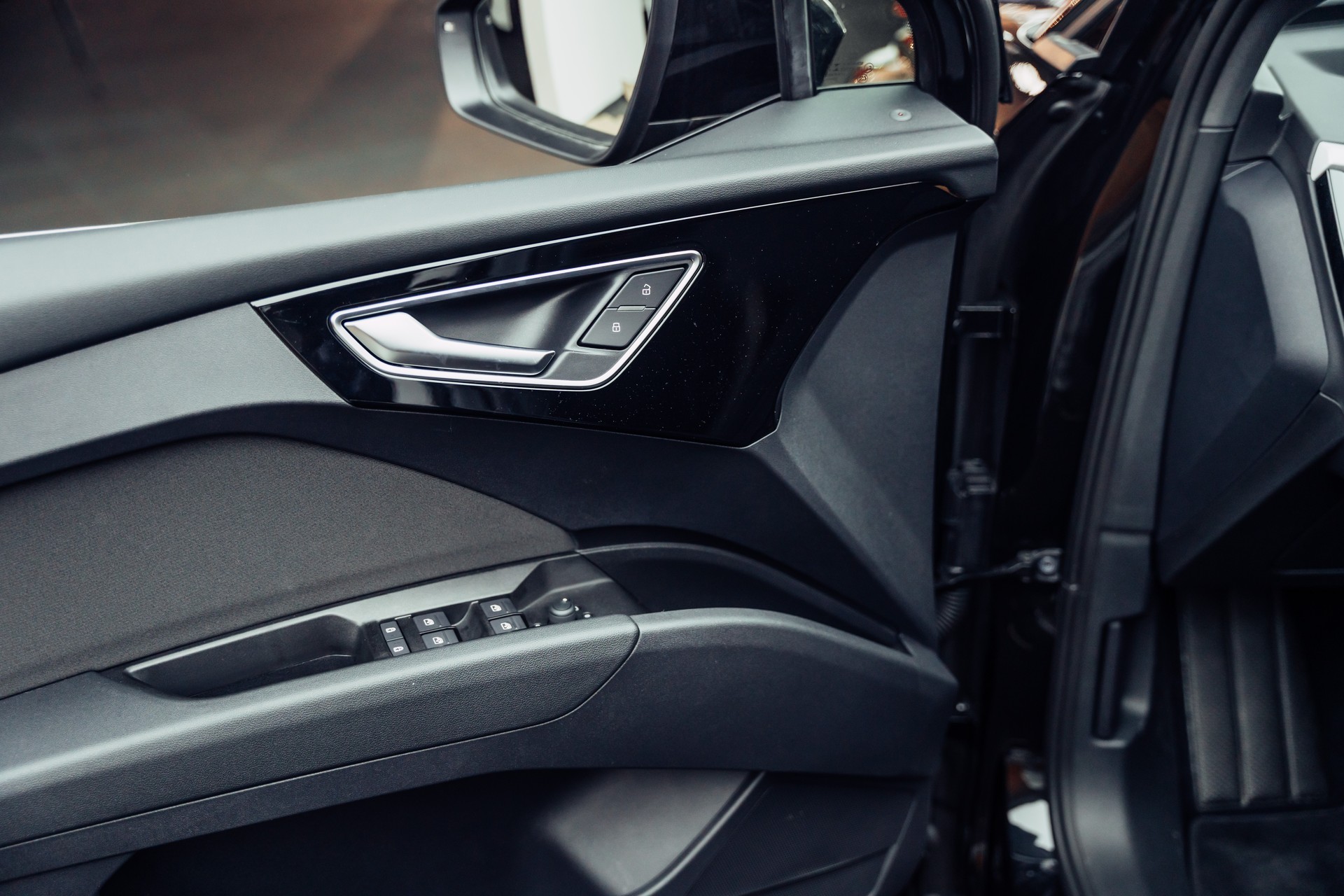 AUDI Q4 e-tron 35-image-11