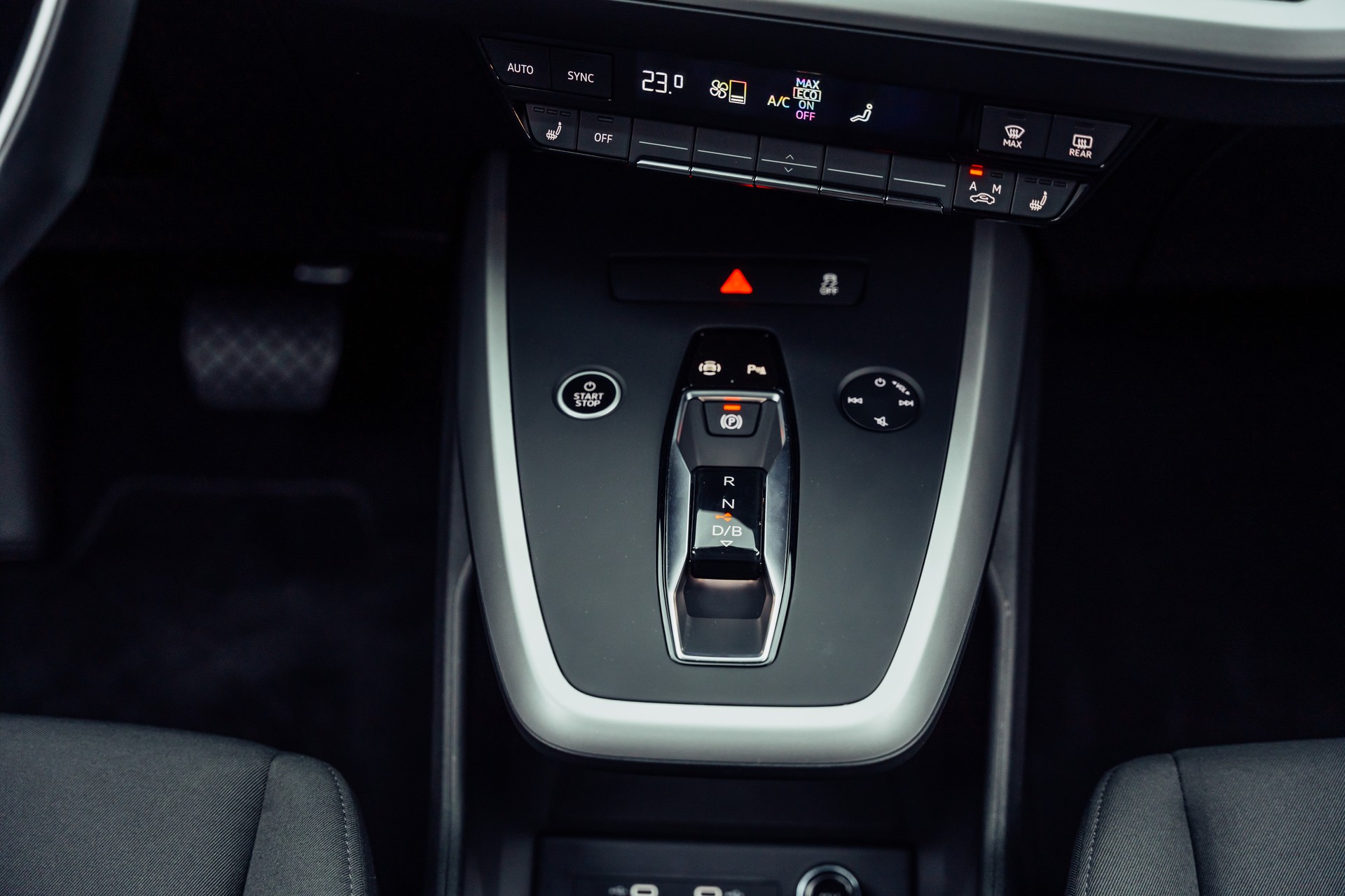 AUDI Q4 e-tron 35-image-17