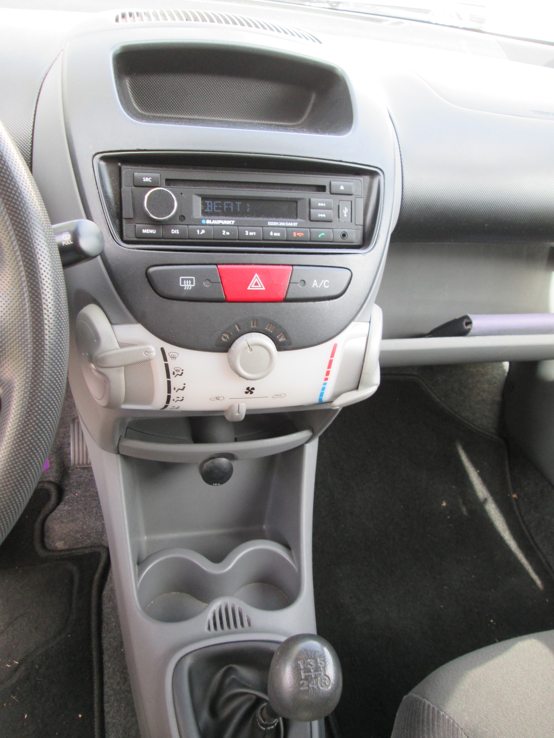 CITROEN C1 1.0i SX-image-13