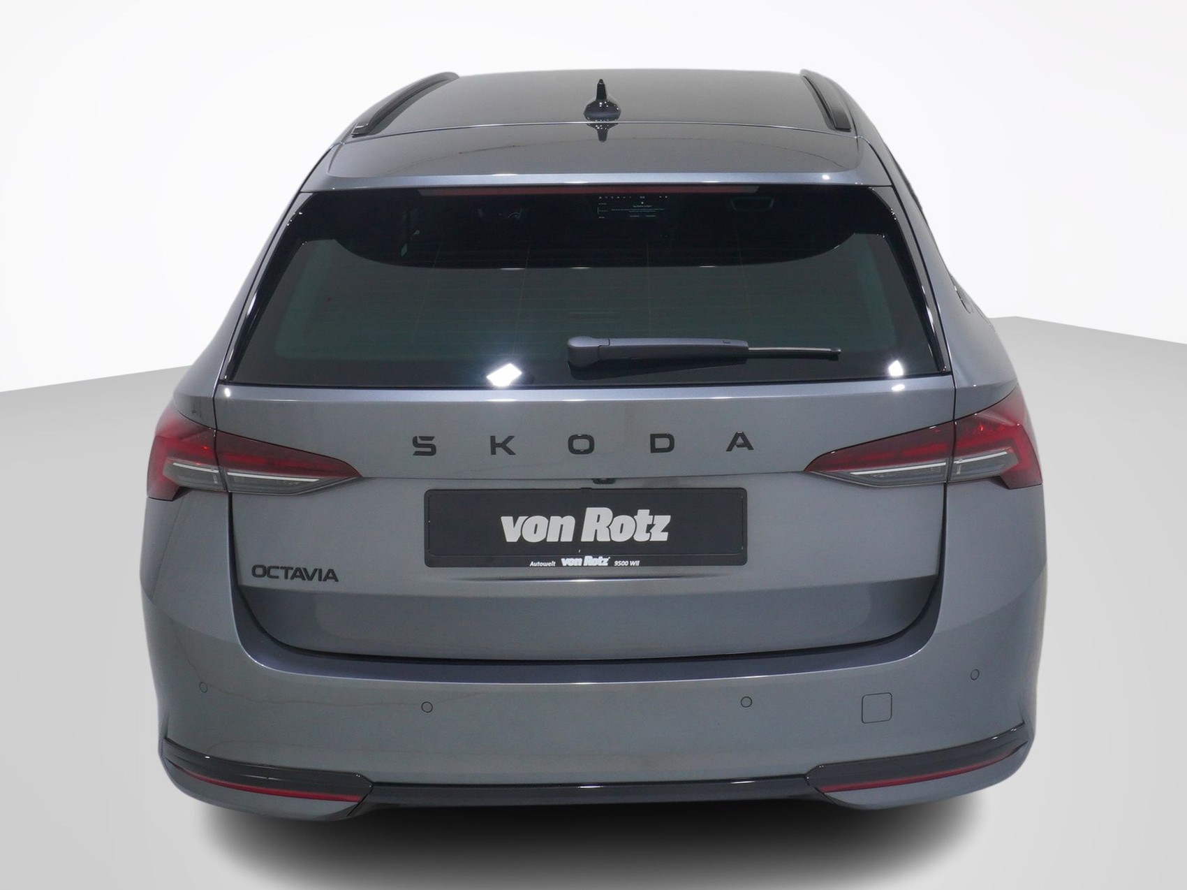 SKODA Octavia 1.5 TSI mHEV SportLine DSG-image-2