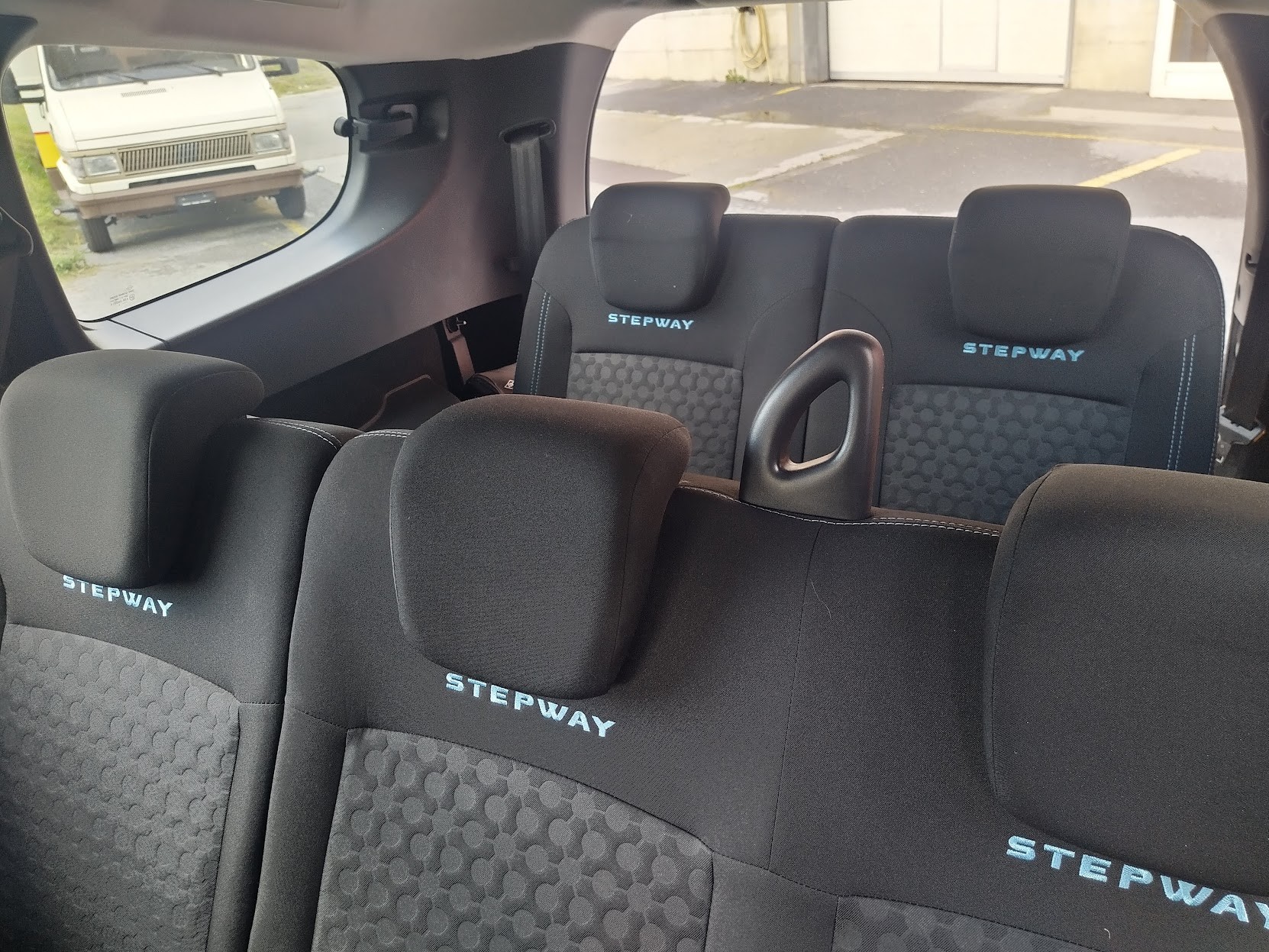 DACIA 1.2 TCe Stepw. Unlimit. S/S 7P-image-8