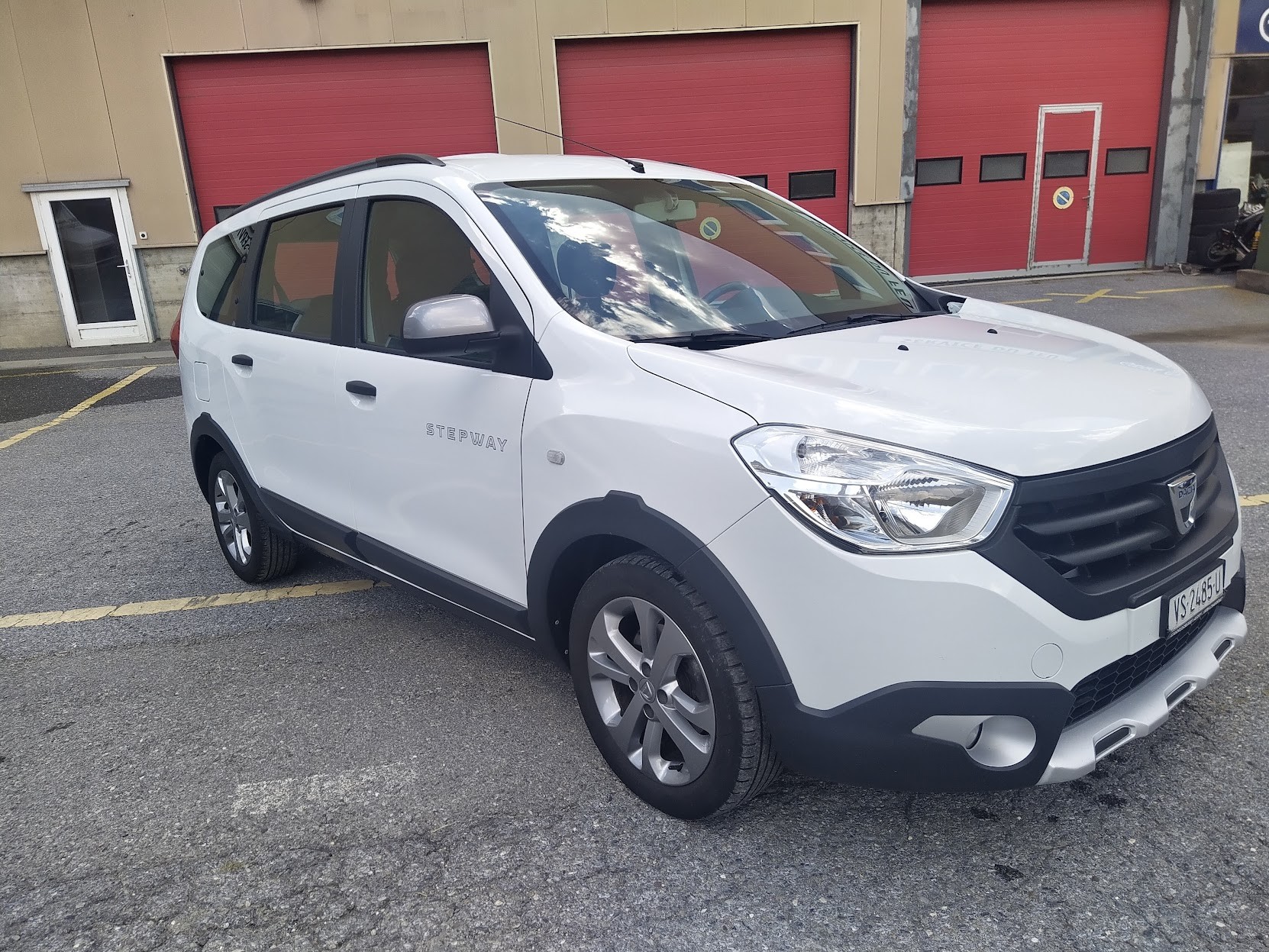 DACIA 1.2 TCe Stepw. Unlimit. S/S 7P-image-2