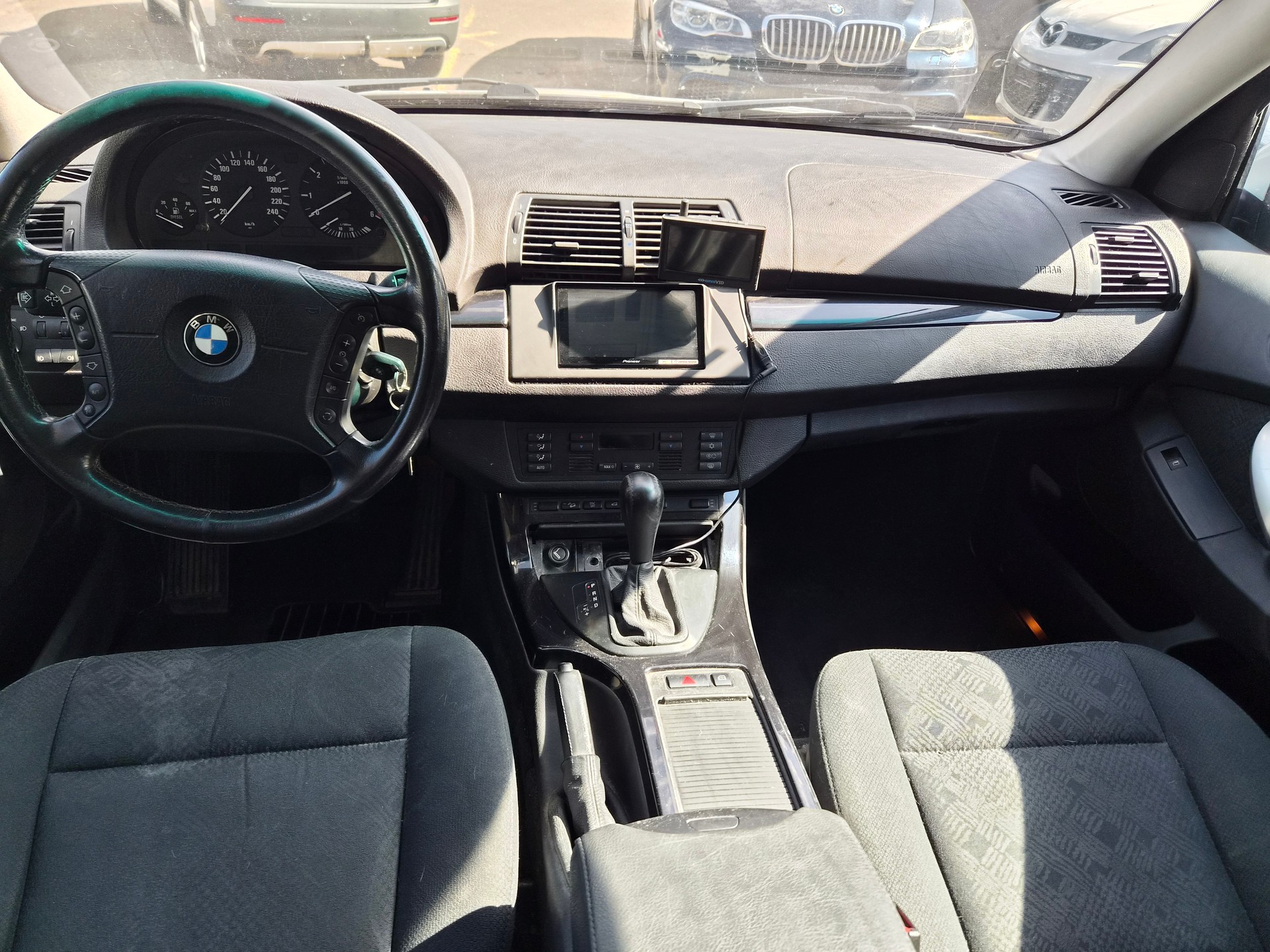 BMW X5 3.0d-image-6