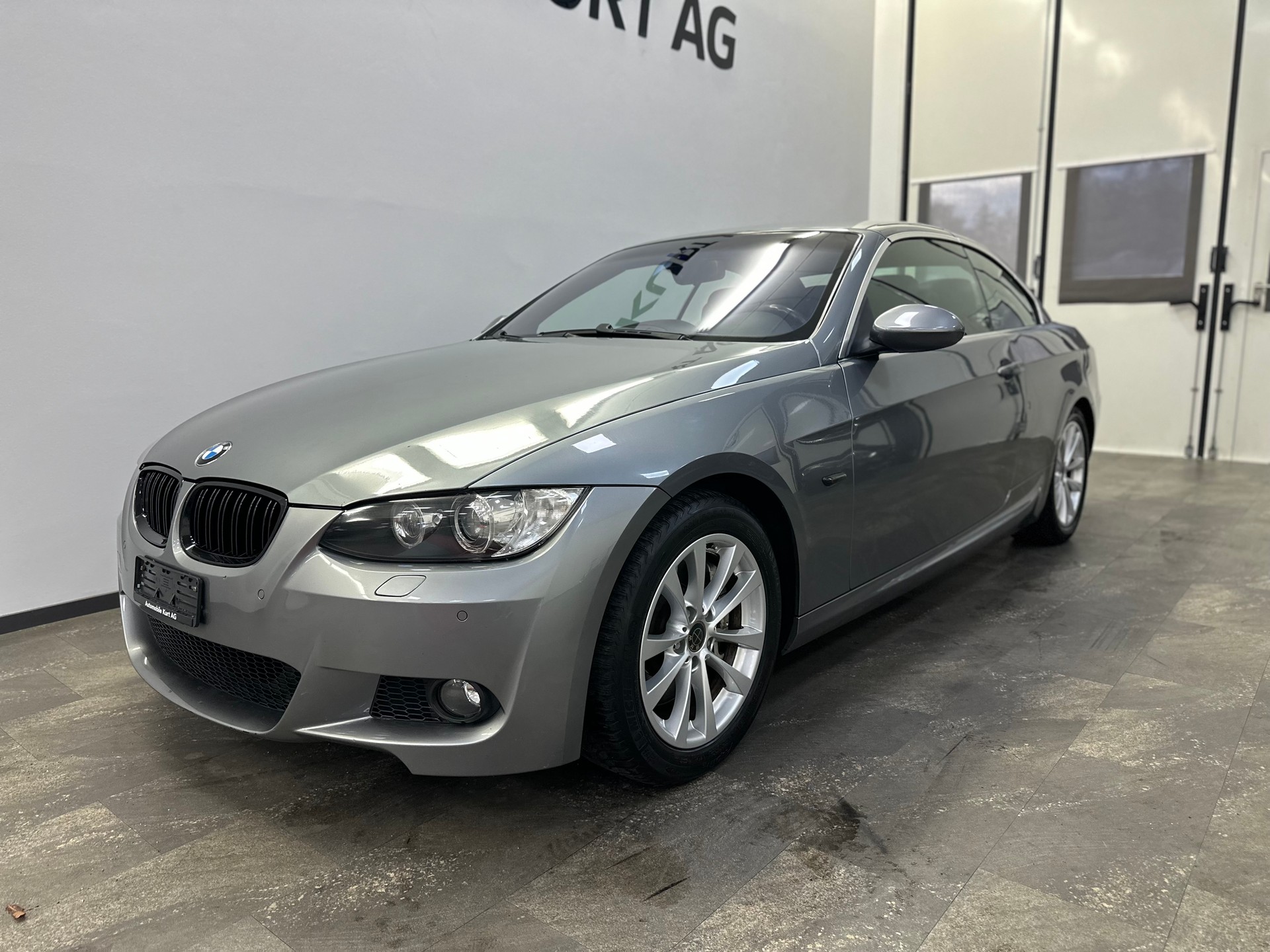 BMW 330i Cabriolet Steptronic-image-7