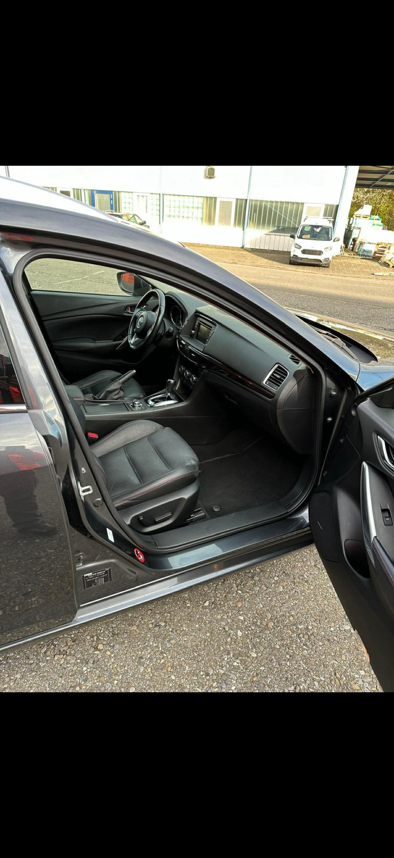 MAZDA 6 Sportwagon 2.2 D 16V HP Revolution Automatic-image-4