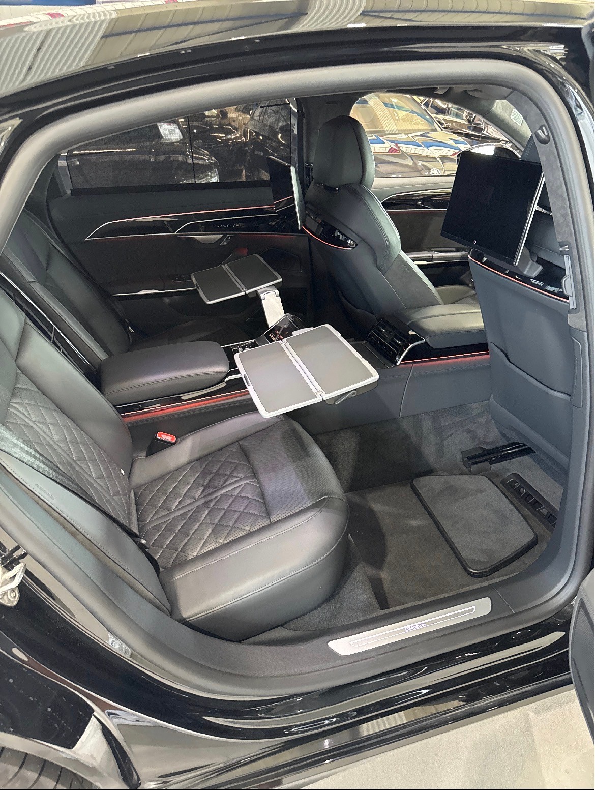 AUDI A8 50 L TDI qu.**Werksgarantie,S-Sportsitze,STANDH,Li-Motion,Panodach,Voll**-image-11