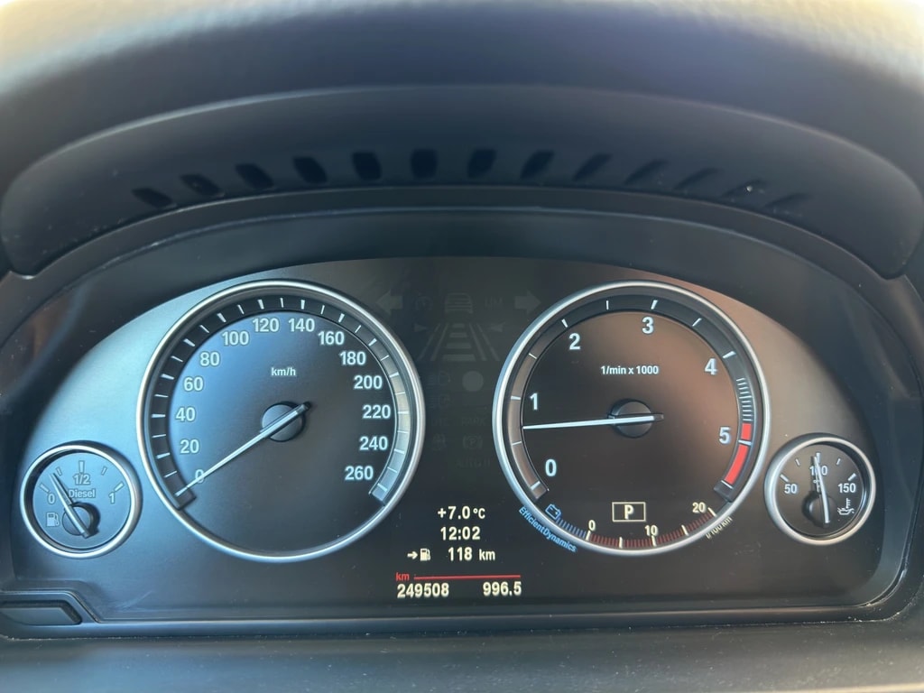 BMW 525d Touring Steptronic-image-16