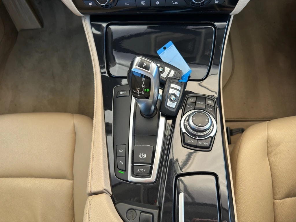 BMW 525d Touring Steptronic-image-11