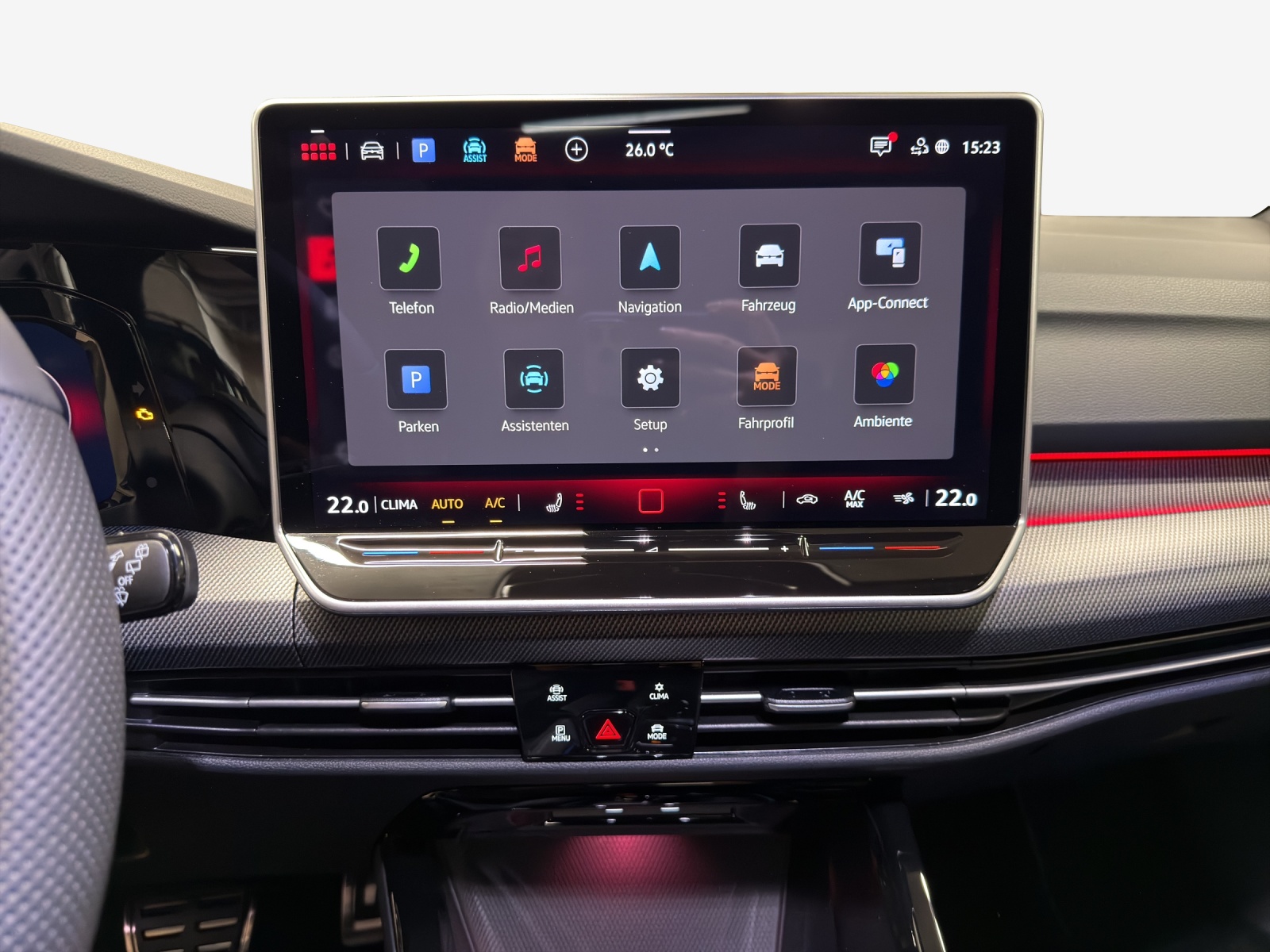 VW Golf Variant R-Line 1.5eTSI 150PS-image-10
