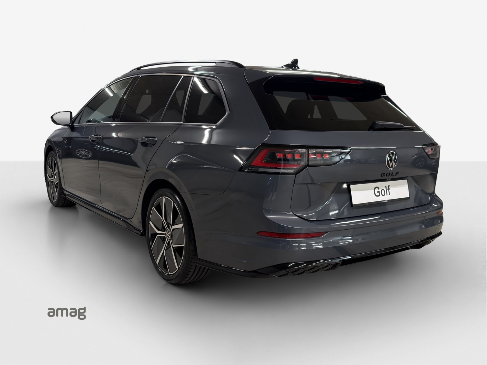 VW Golf Variant R-Line 1.5eTSI 150PS-image-2