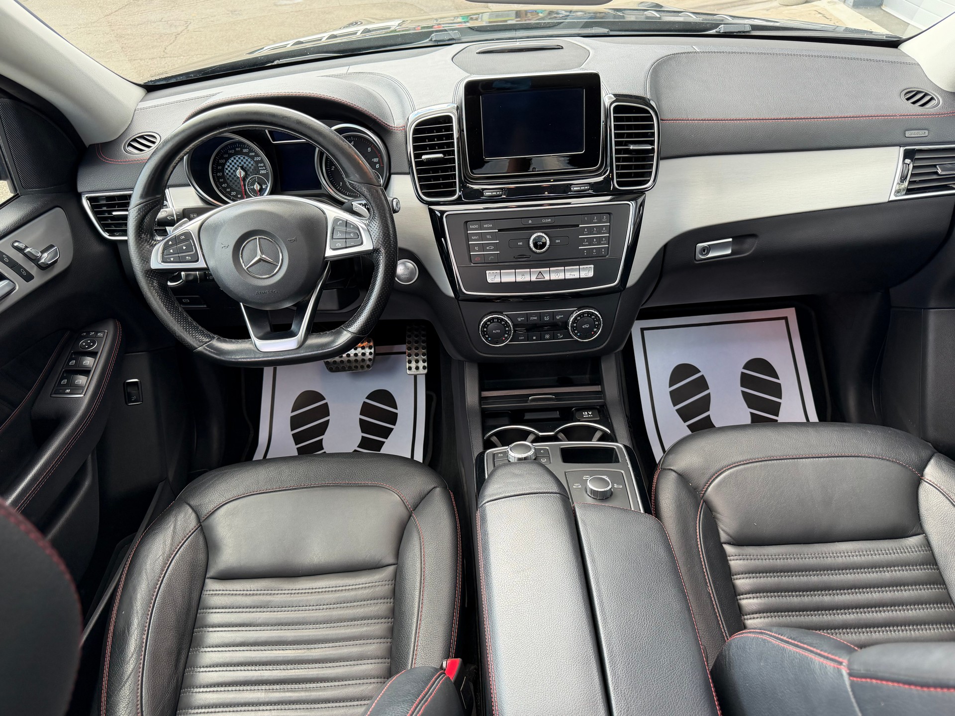 MERCEDES-BENZ GLE Coupé 350 d 4Matic 9G-Tronic AMG-Line-image-7