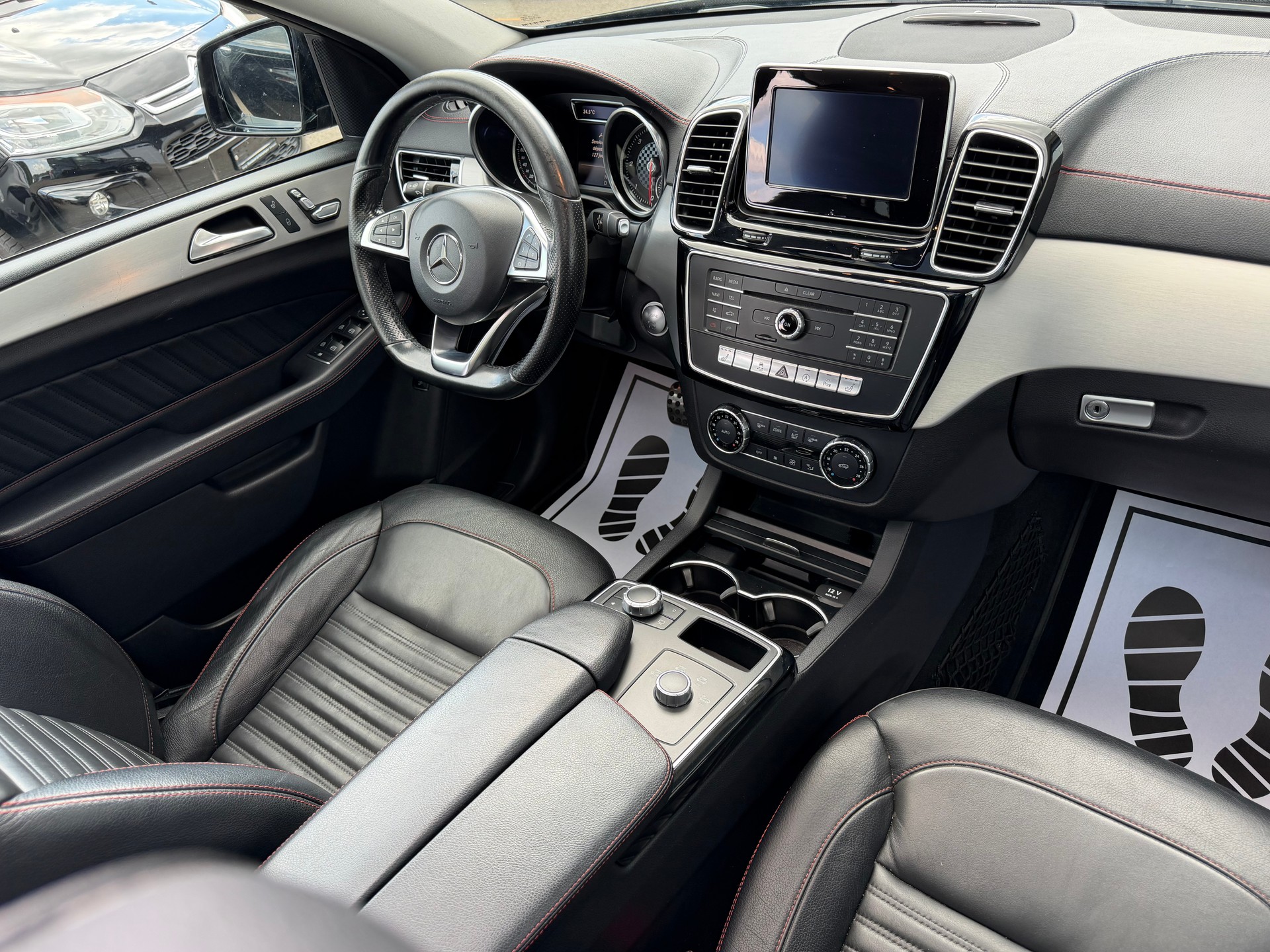 MERCEDES-BENZ GLE Coupé 350 d 4Matic 9G-Tronic AMG-Line-image-10