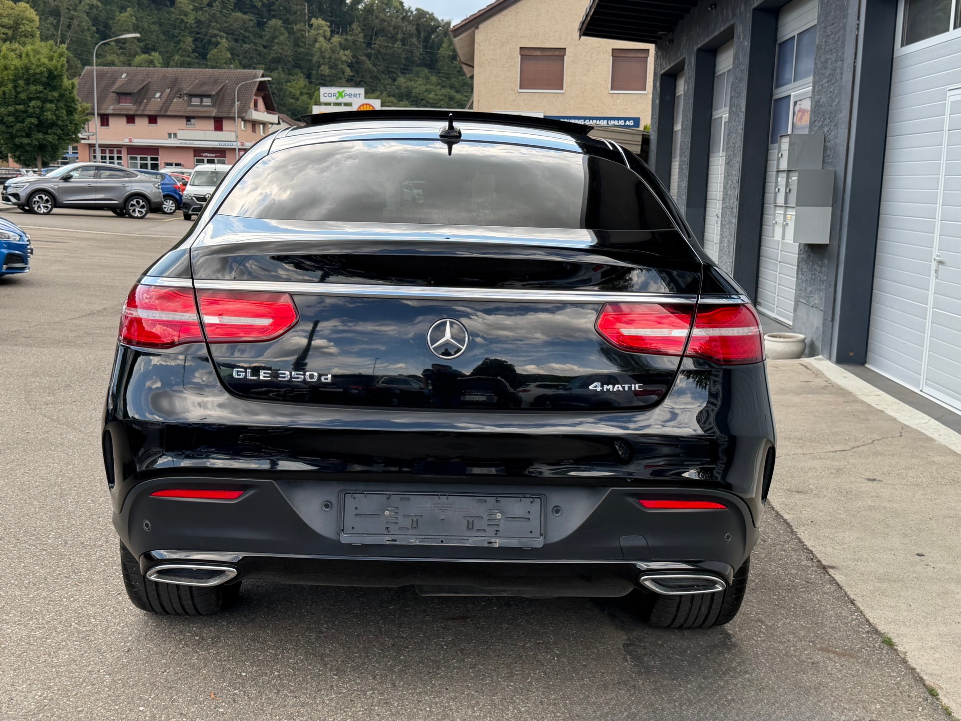 MERCEDES-BENZ GLE Coupé 350 d 4Matic 9G-Tronic AMG-Line-image-5
