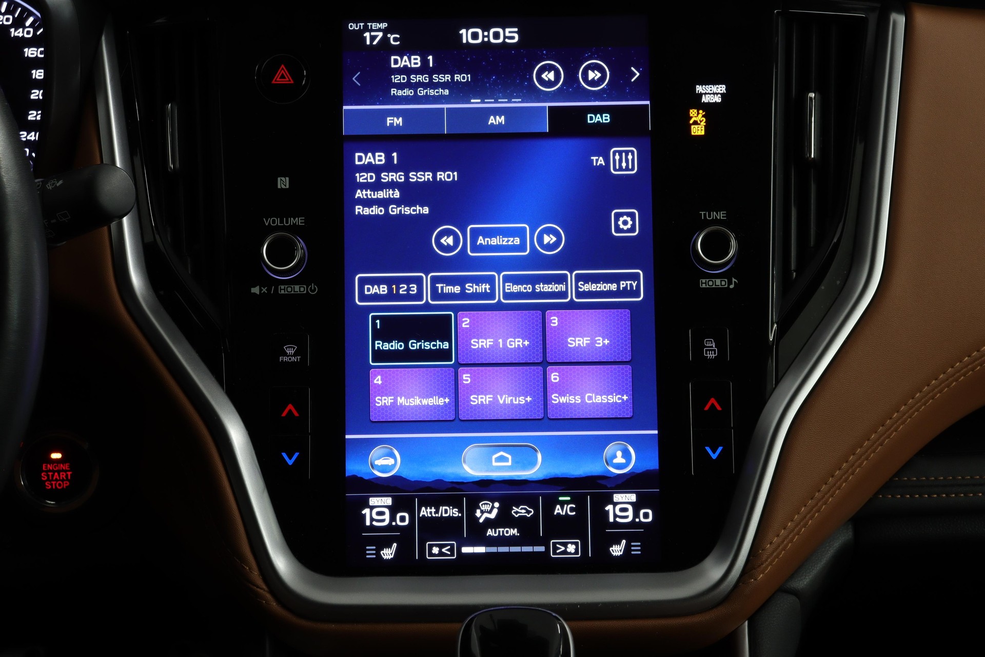 SUBARU Outback 2.5i Luxury-image-6