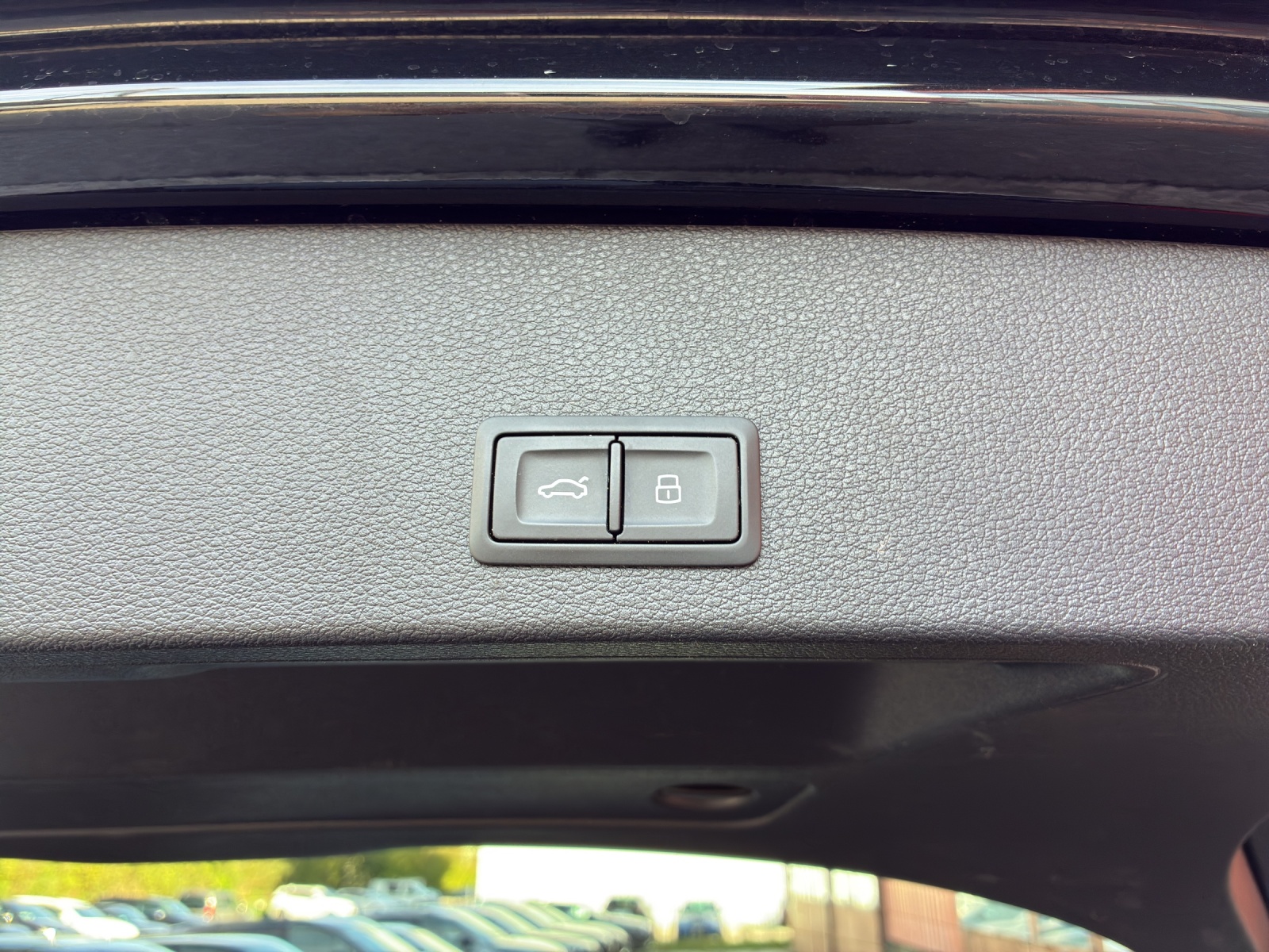 AUDI SQ2 TFSI quattro S-tronic-image-19