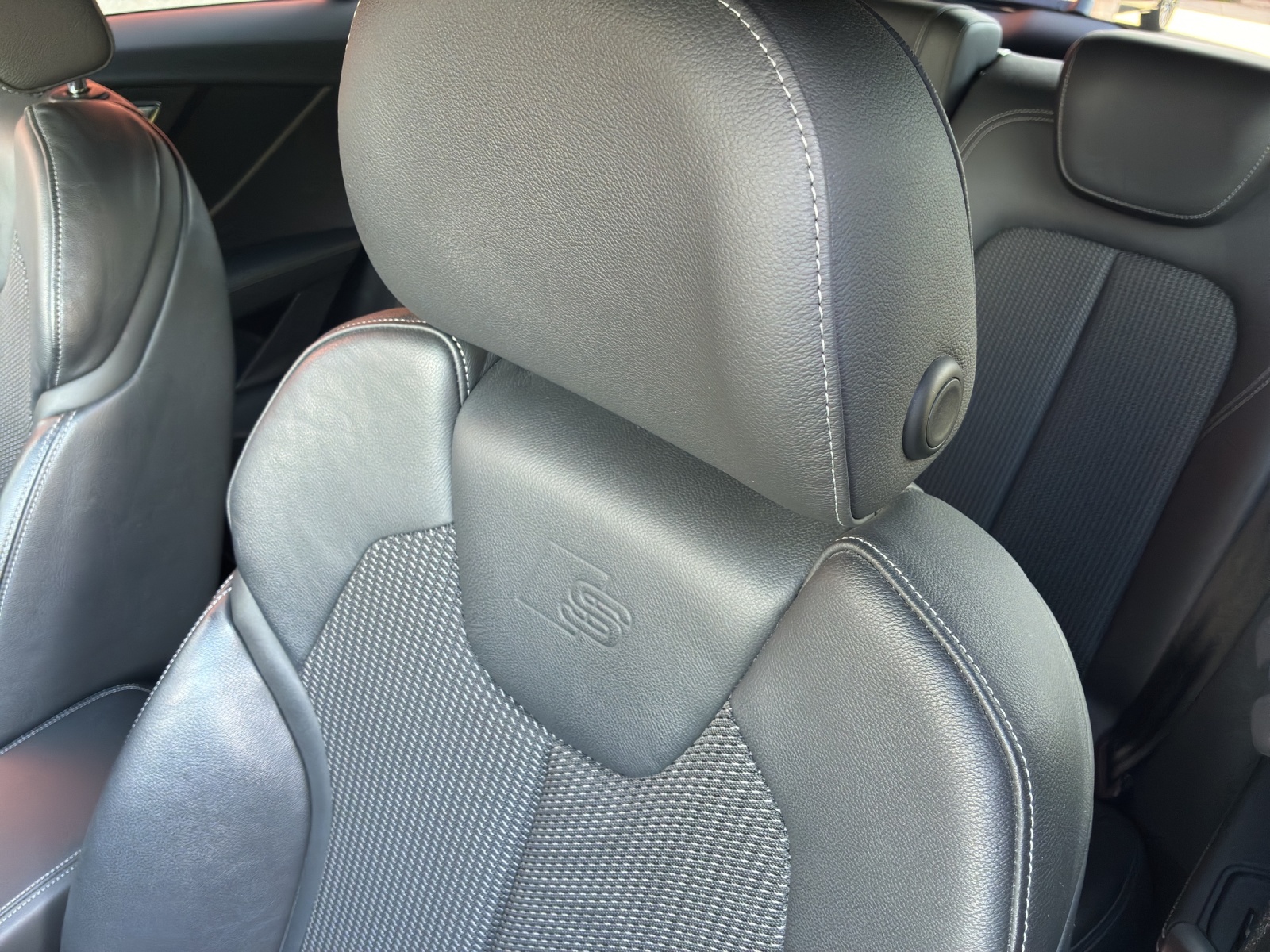 AUDI SQ2 TFSI quattro S-tronic-image-12